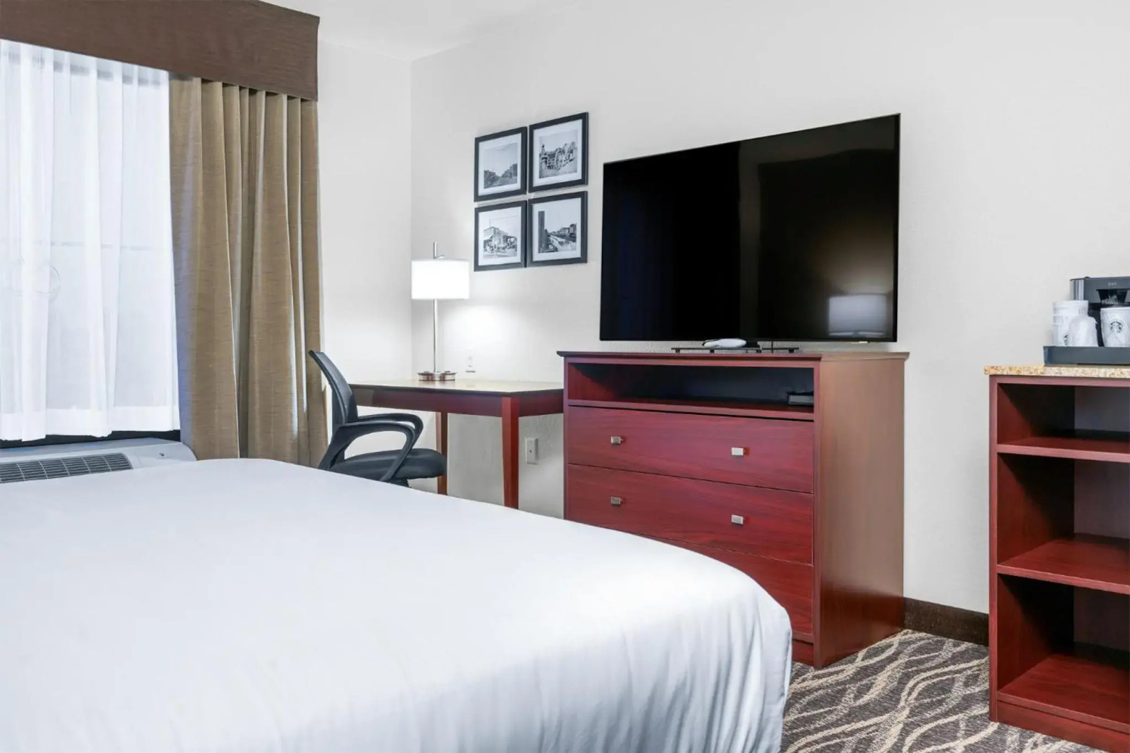 Cobblestone Hotel & Suites - Lynden