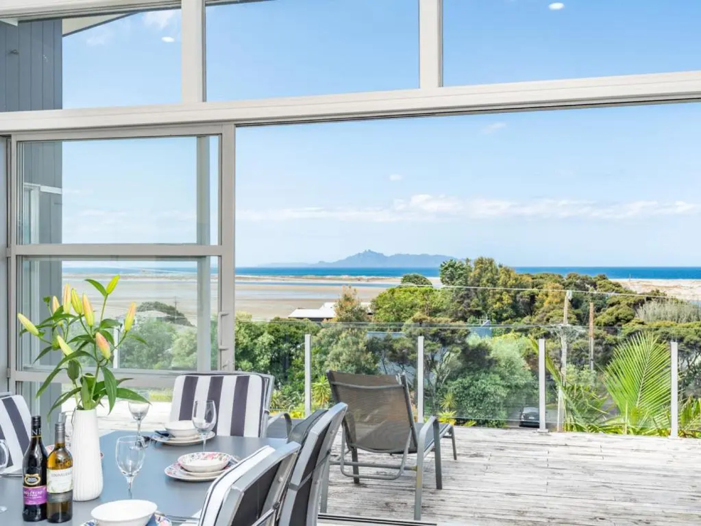 Cheviot's Hideaway - Mangawhai Heads Holiday Home