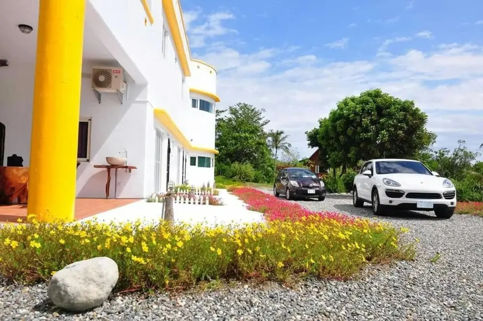 Beautiful Little Pony Villa