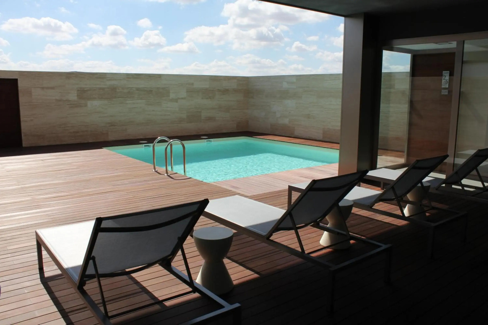 Escuderos Hotel Cruz