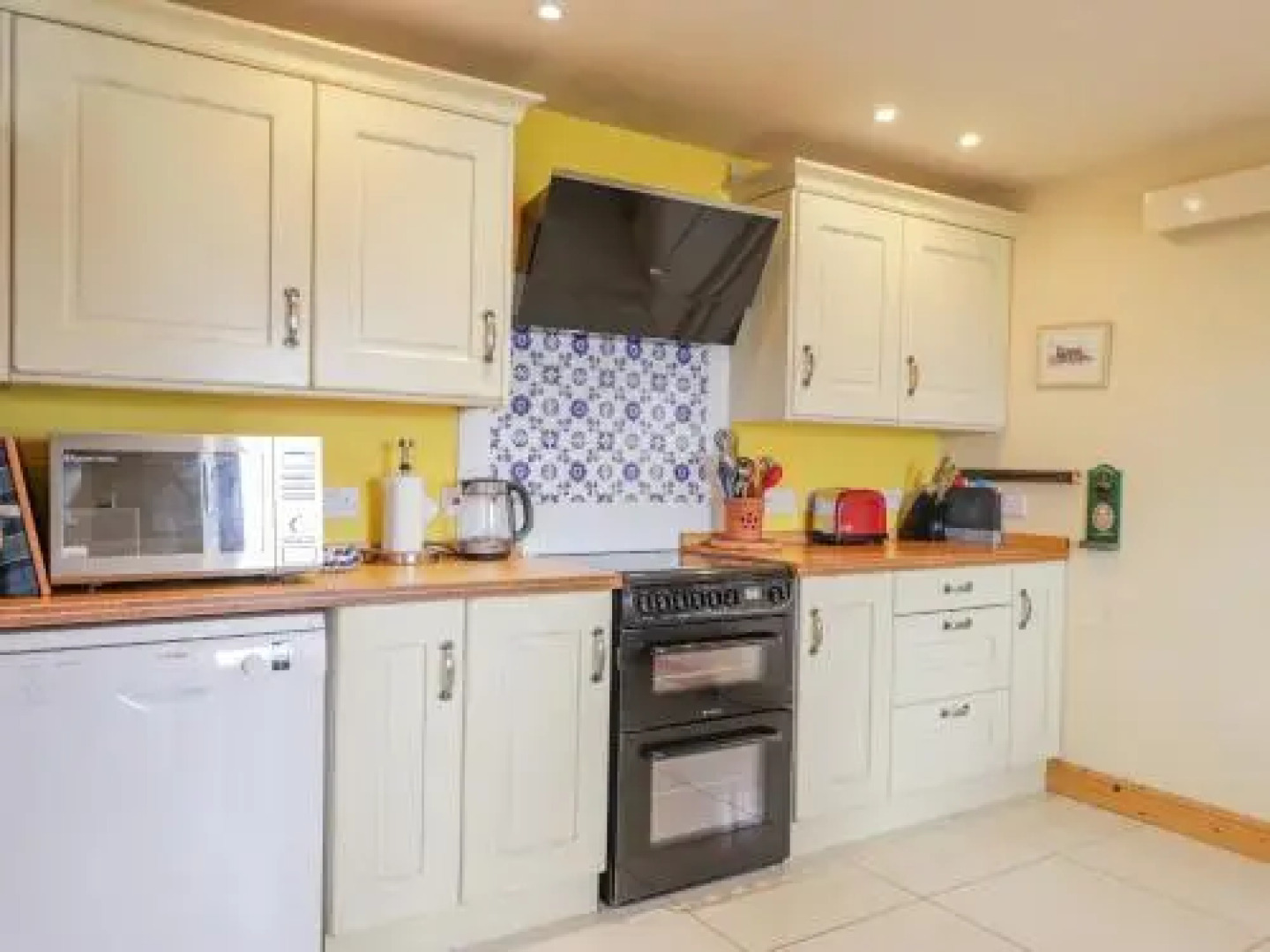 Red Chimneys Cottage