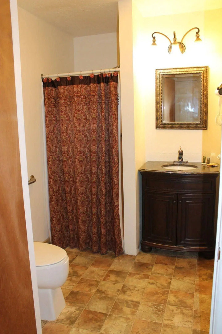 The Riverside Ranch RV Park, Motel & Campground