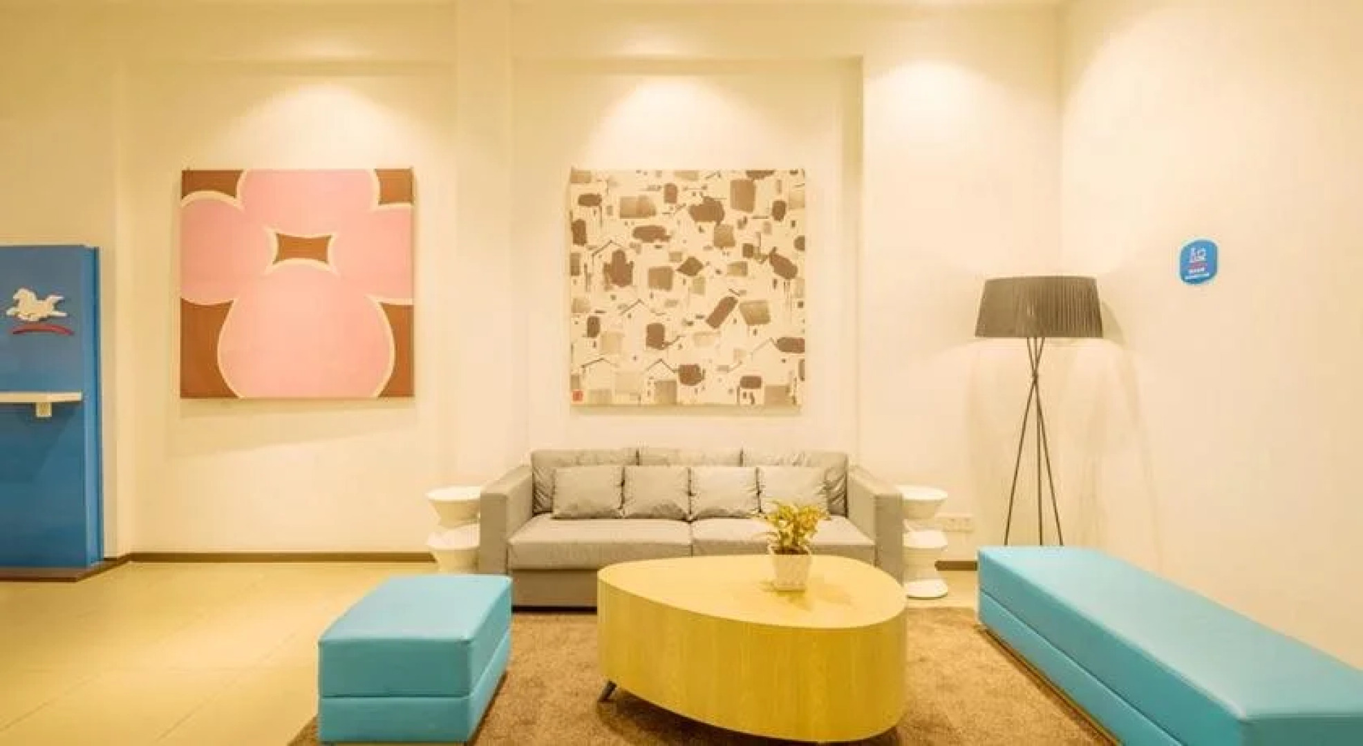 Hanting Express Xuchang Wenfeng Square