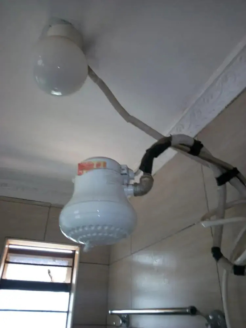 Bricks Pub & Hotel - Adults Only