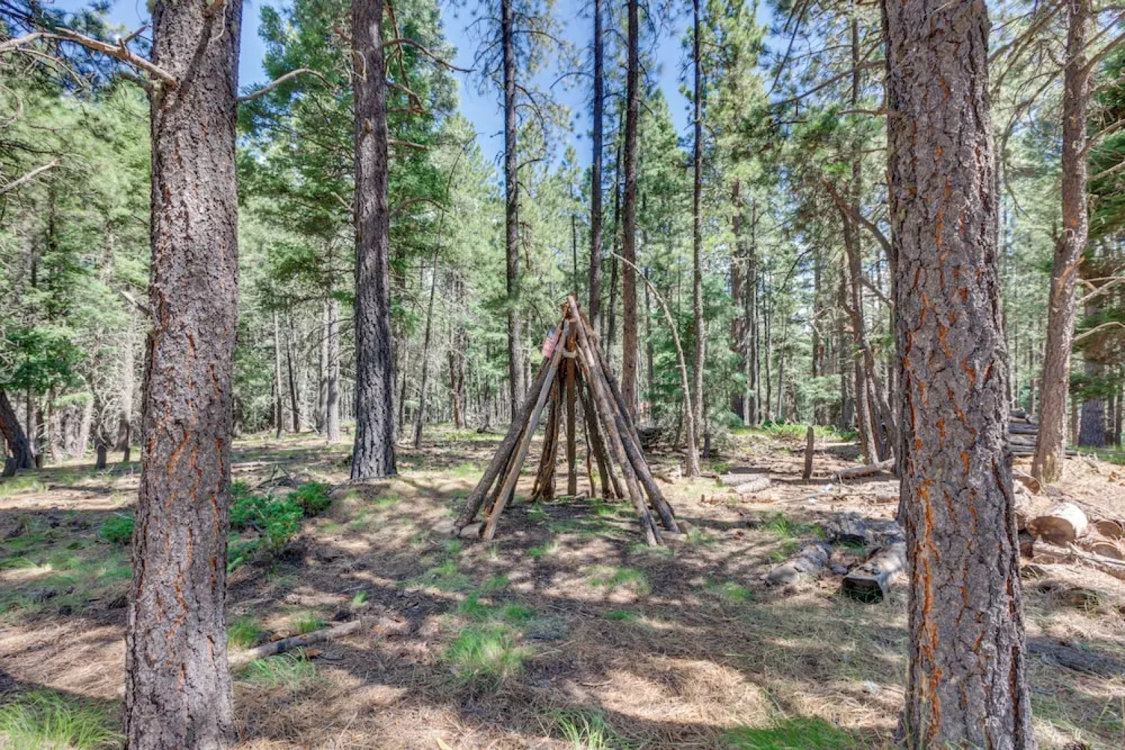 Southwestern Angel Fire Abode w/ Game Room