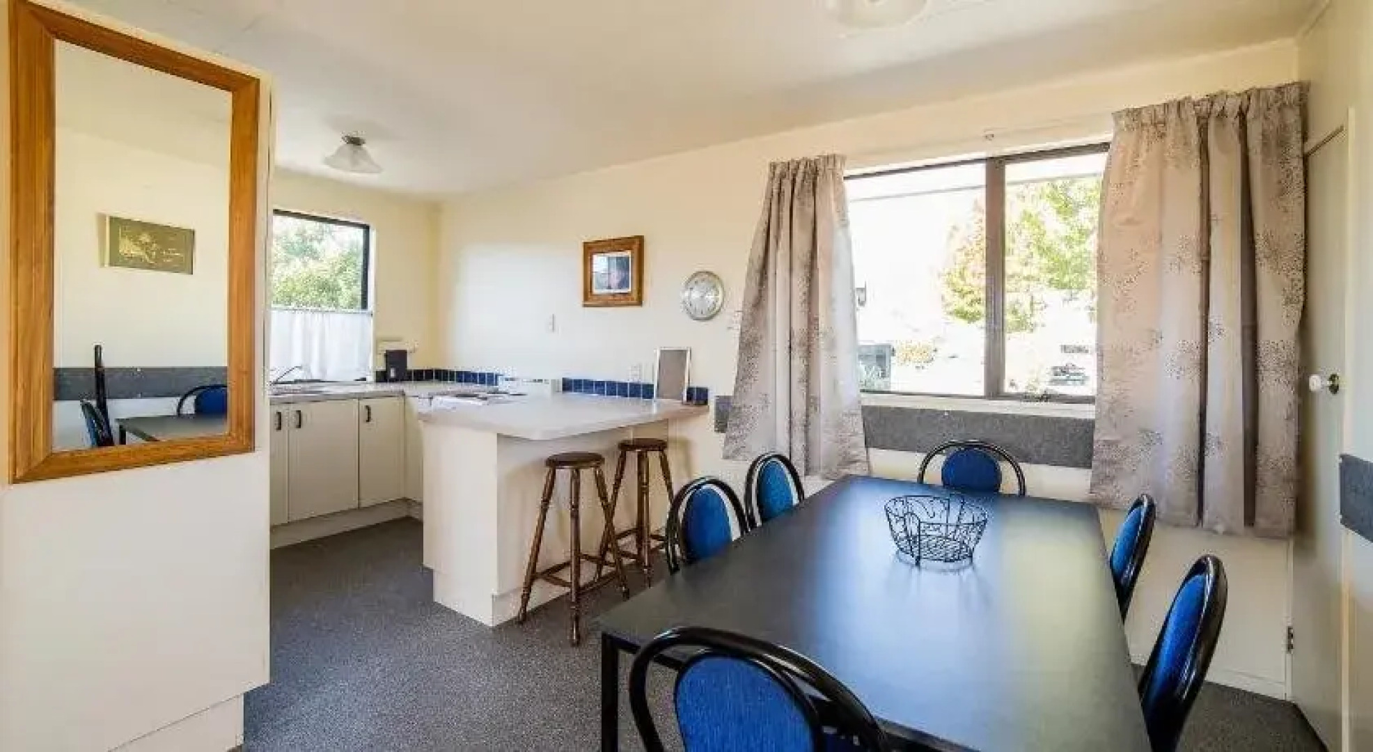 Richmond Motel & Top 10 Holiday Park