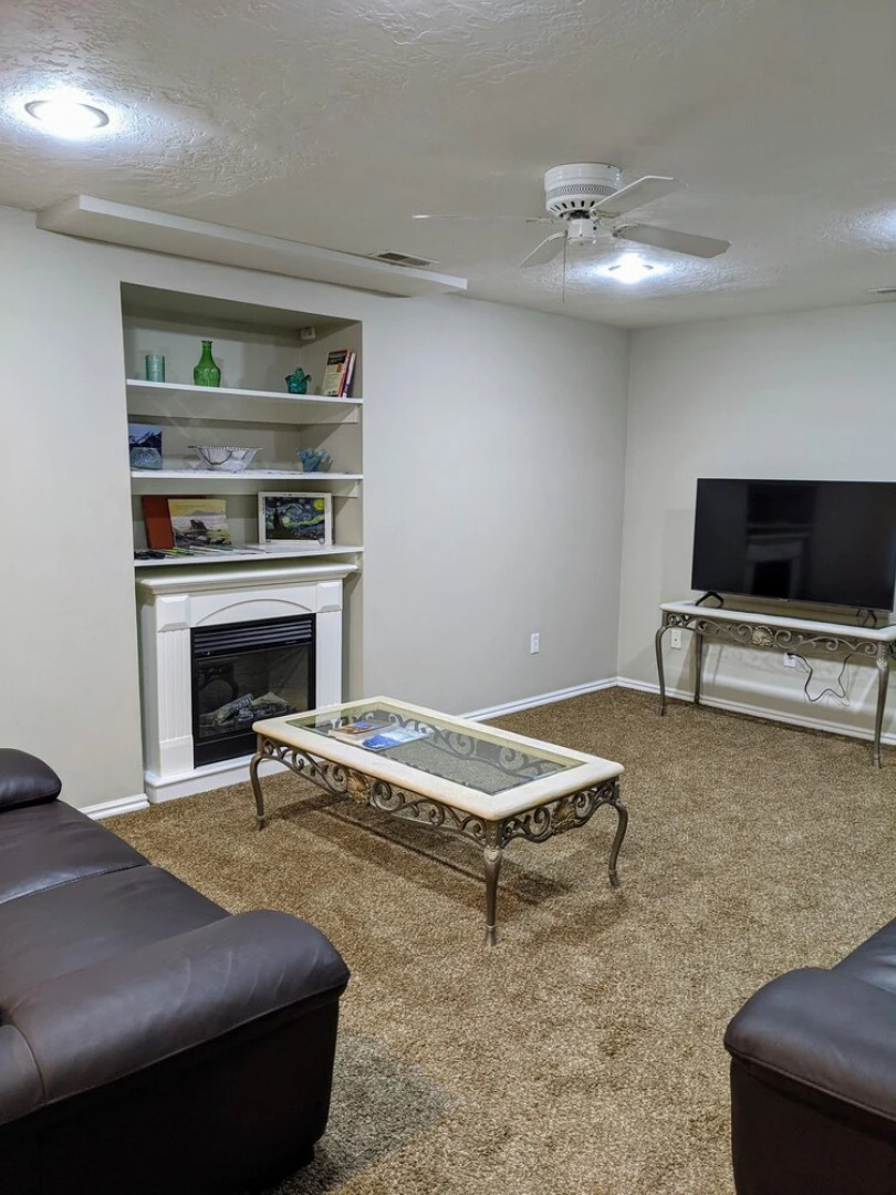 Private Apartment Suite Near World-class Skiing