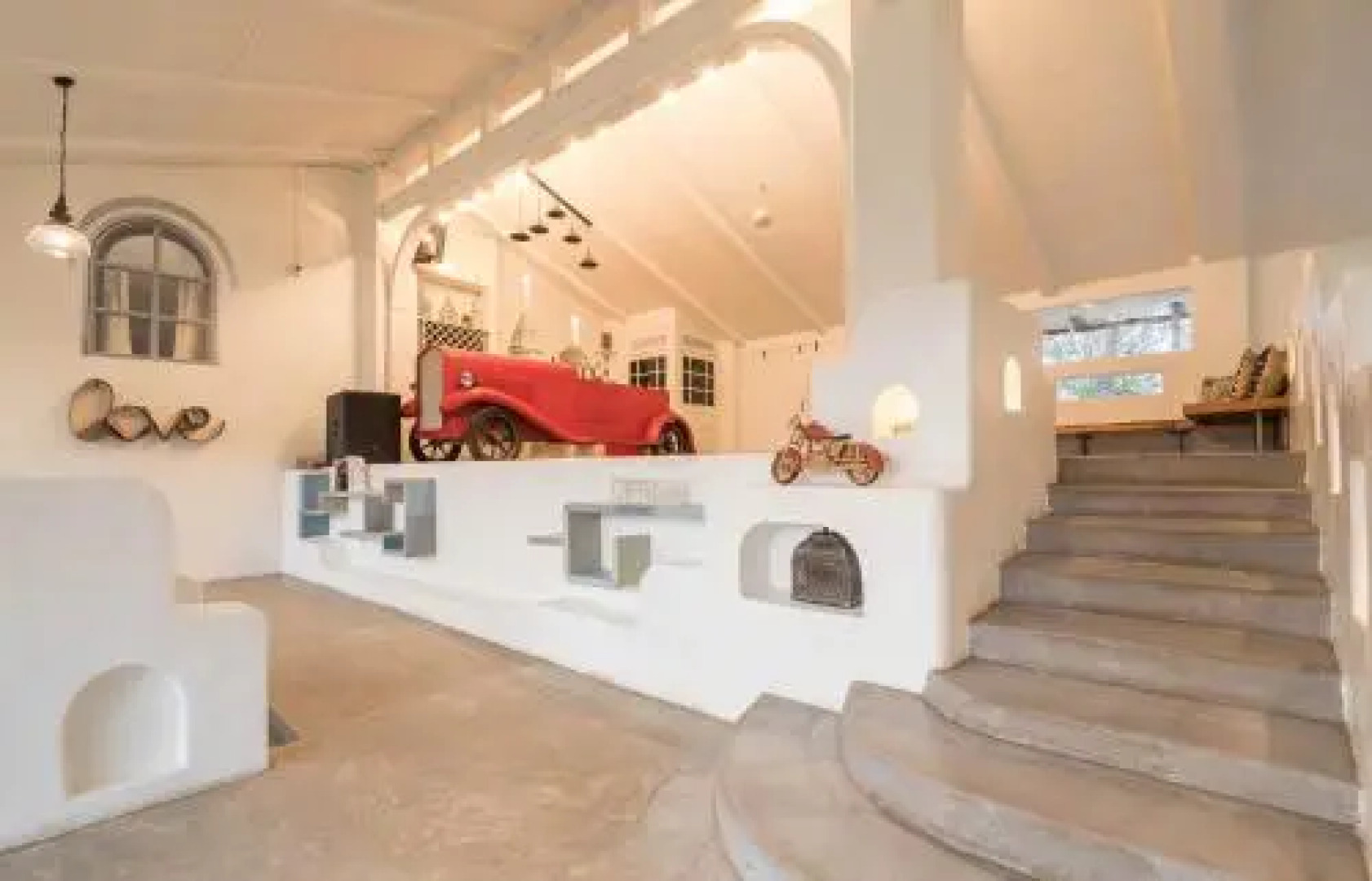 SaffronStays Casa Blanca