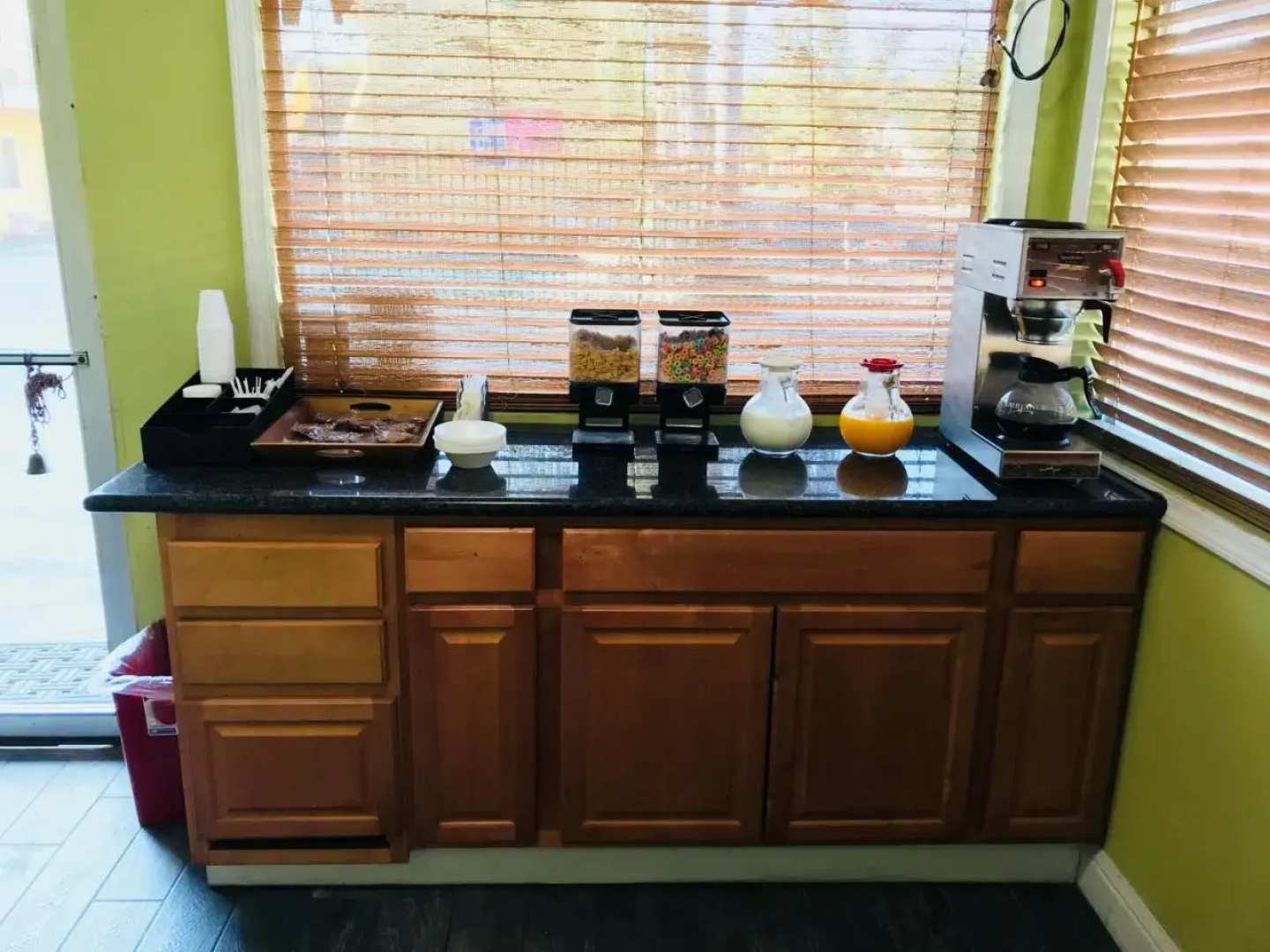 Best Western Visalia Inn (Visalia, Ca) - Run Of House
