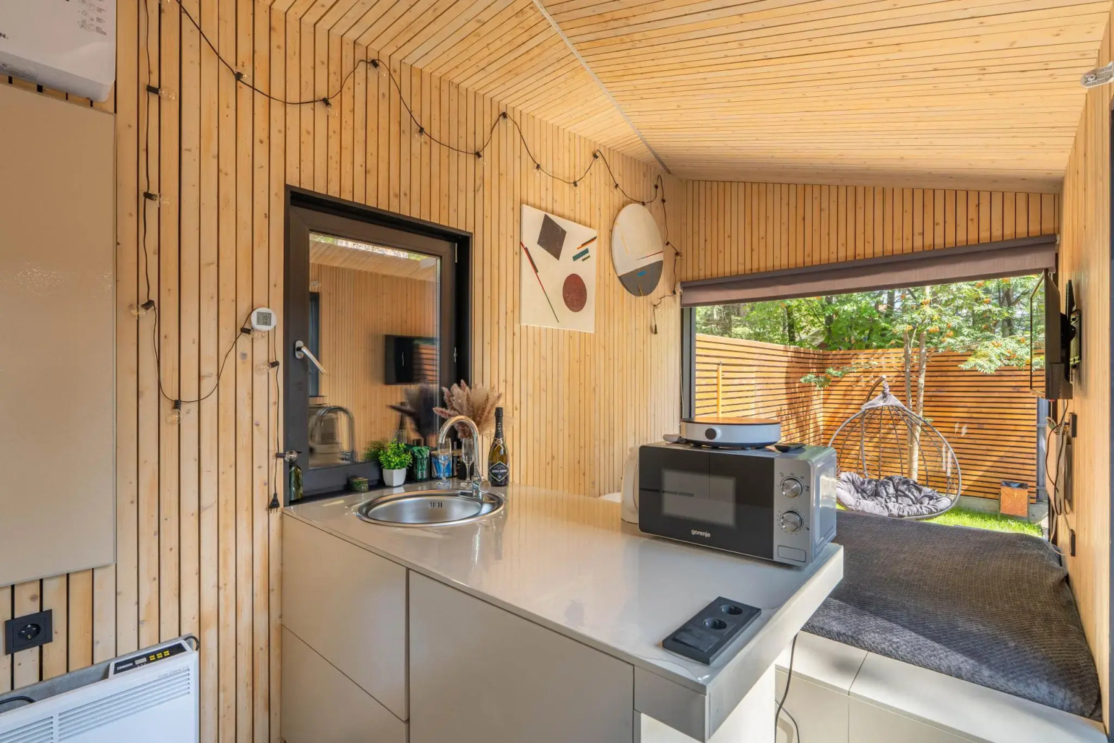 Ультрасовременный домик для отдыха вдвоем