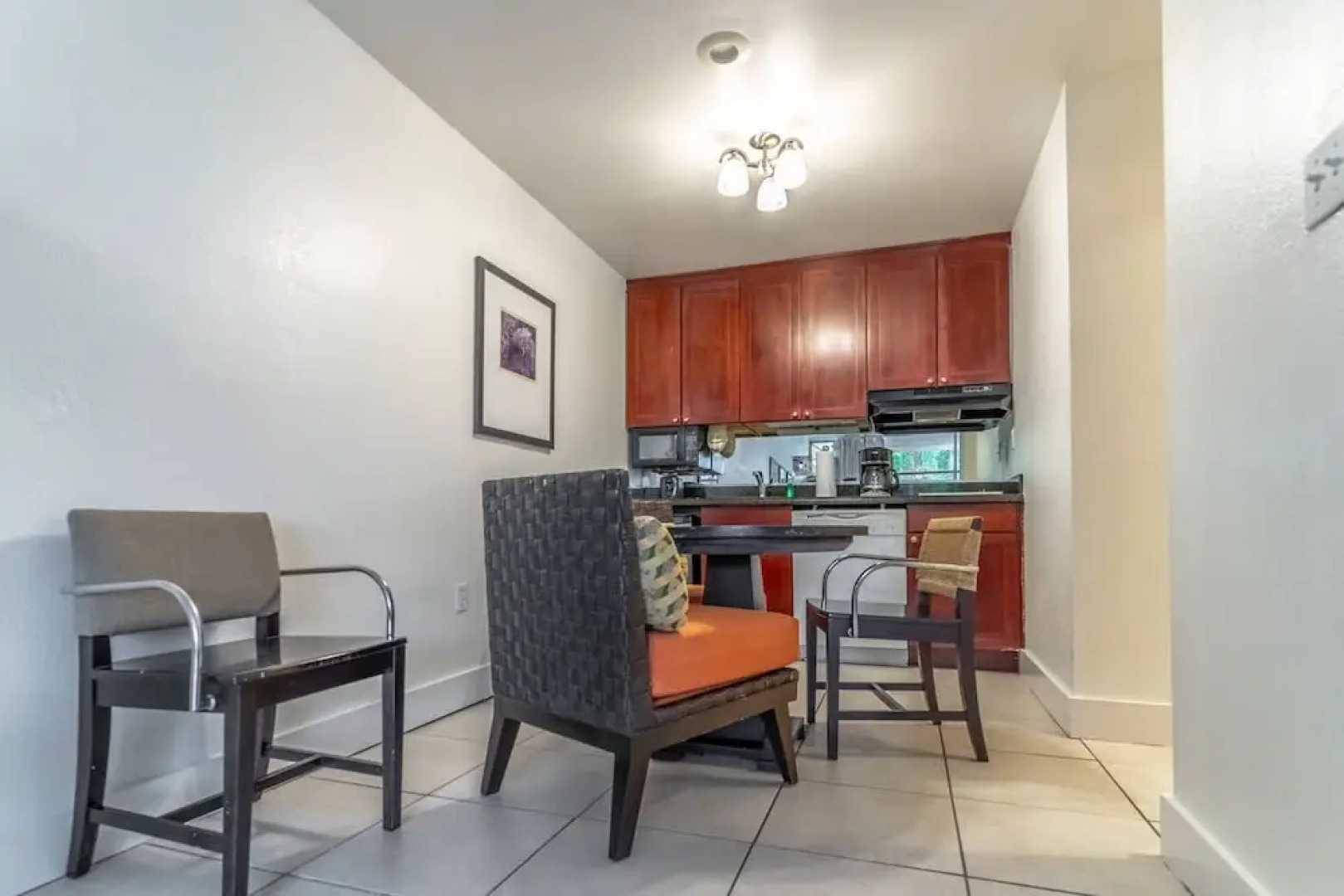 502 Little Harbor Inn