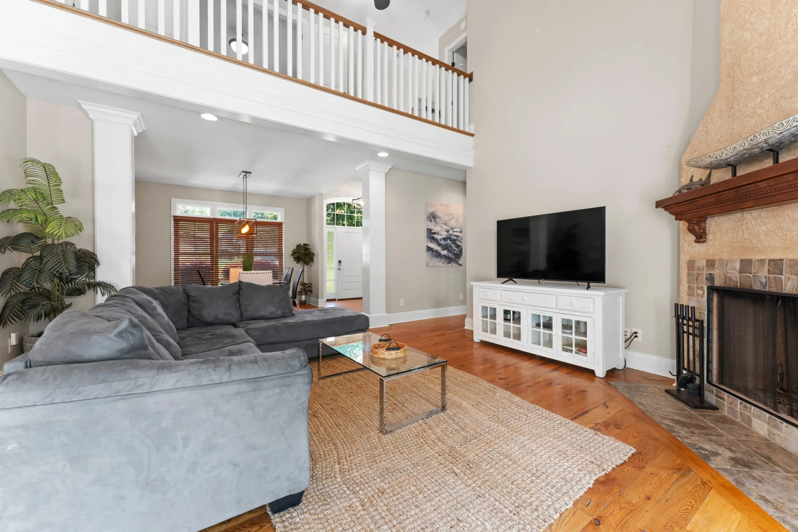 Making Waves by Avantstay Sleeps 20 + Pool