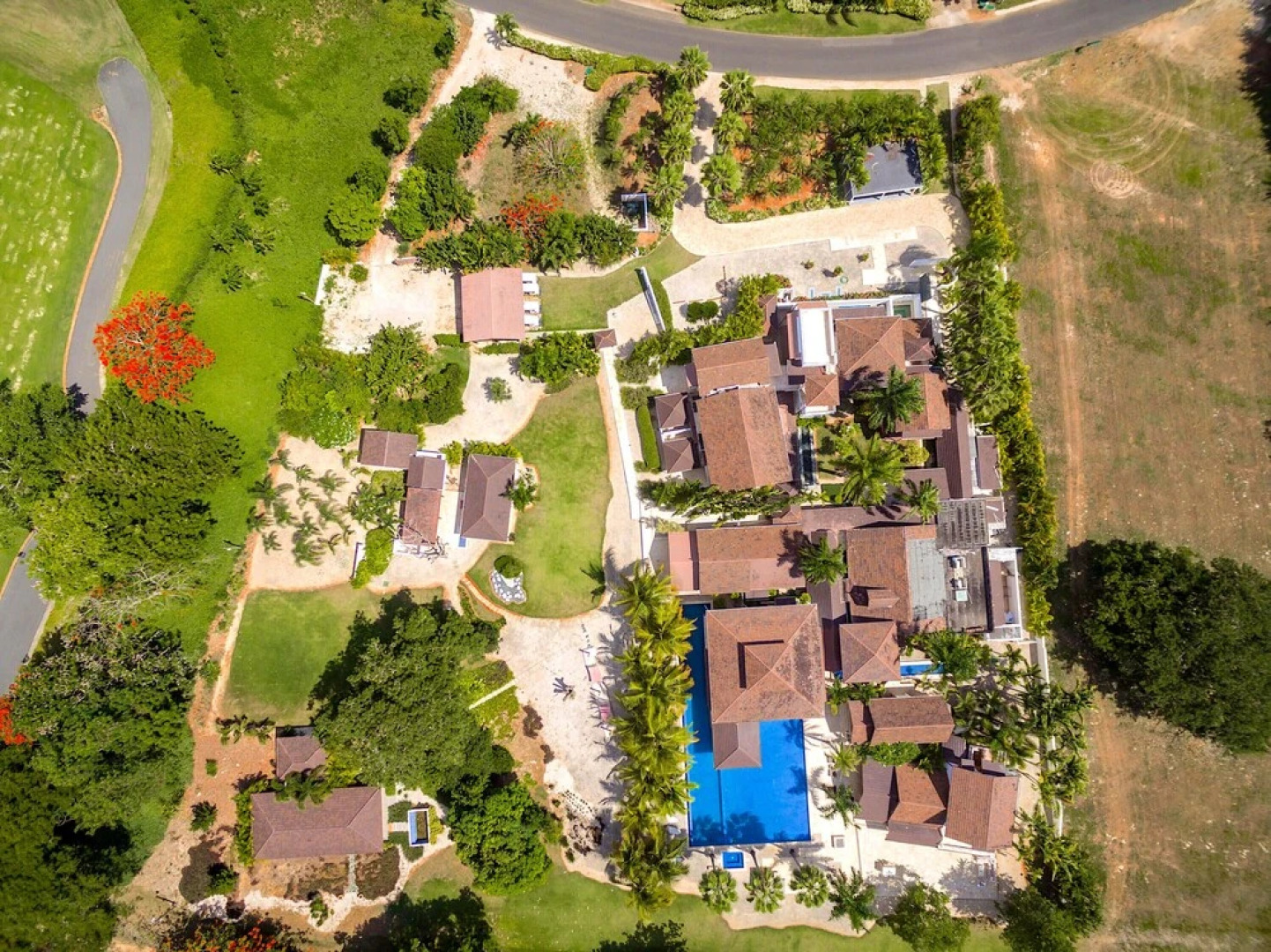 Srvittinivillas Agp36 / Spacius / Confortable Luxury Villa/ Family/ Team/ Cdc