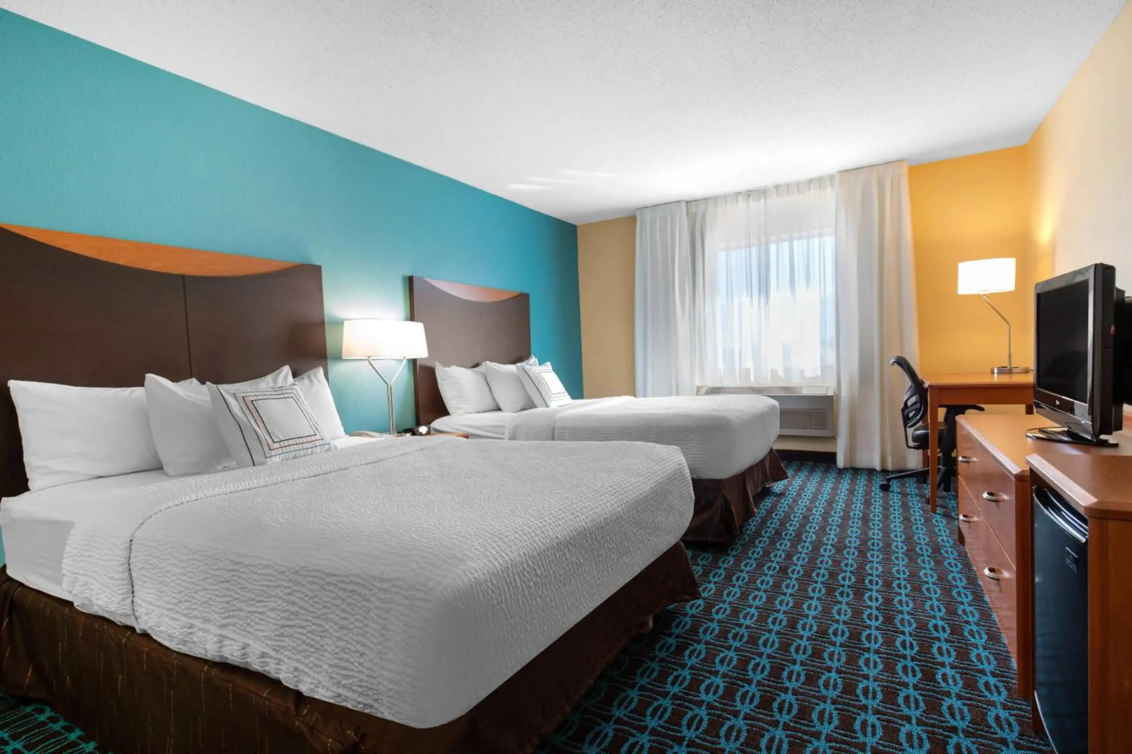 AmericInn by Wyndham St. Cloud MN Shopping Area
