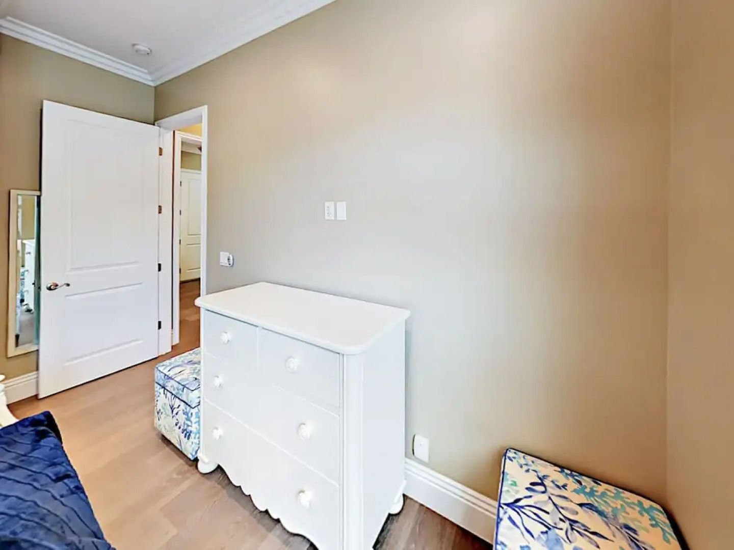 3625 Sunset Home 3 Bedrooms 2.5 Bathrooms Home