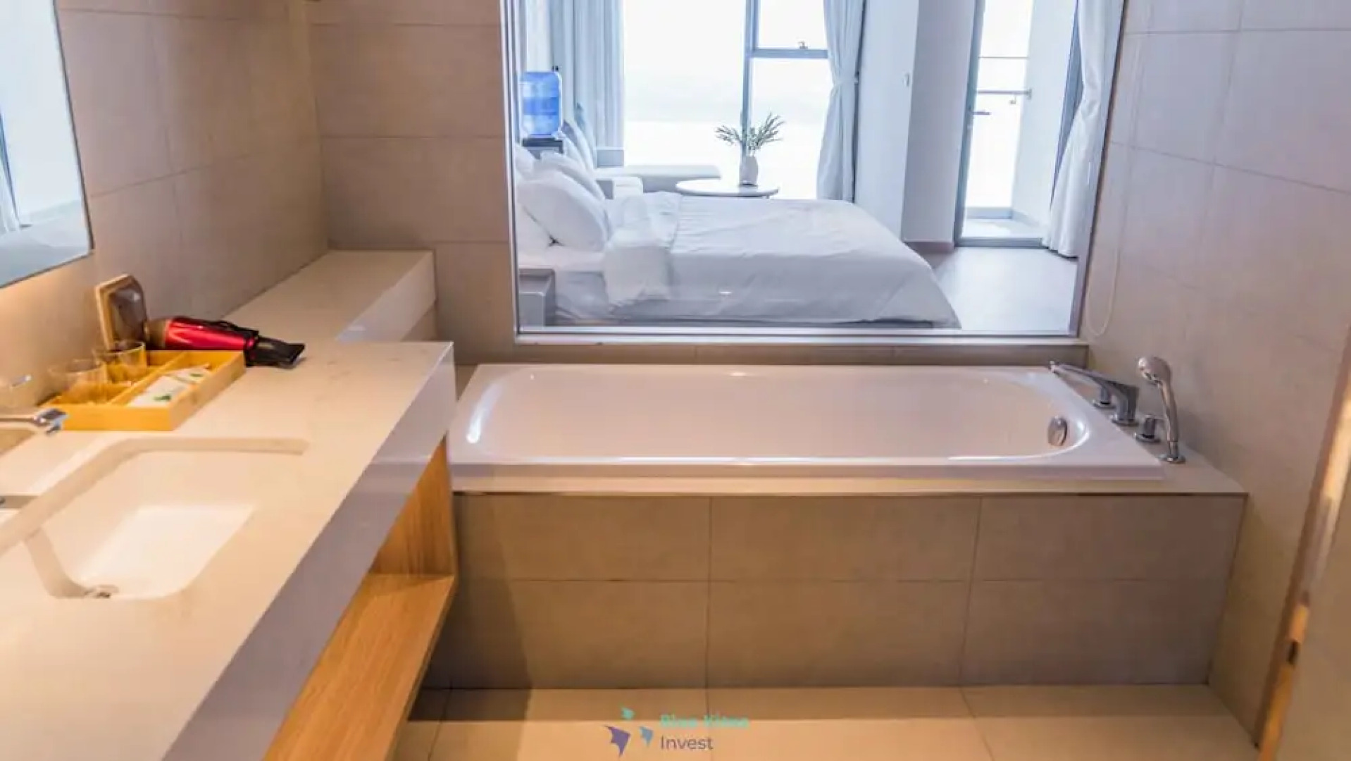 A La Carte Ha Long Bay Apartment Managed by Anstay Residence