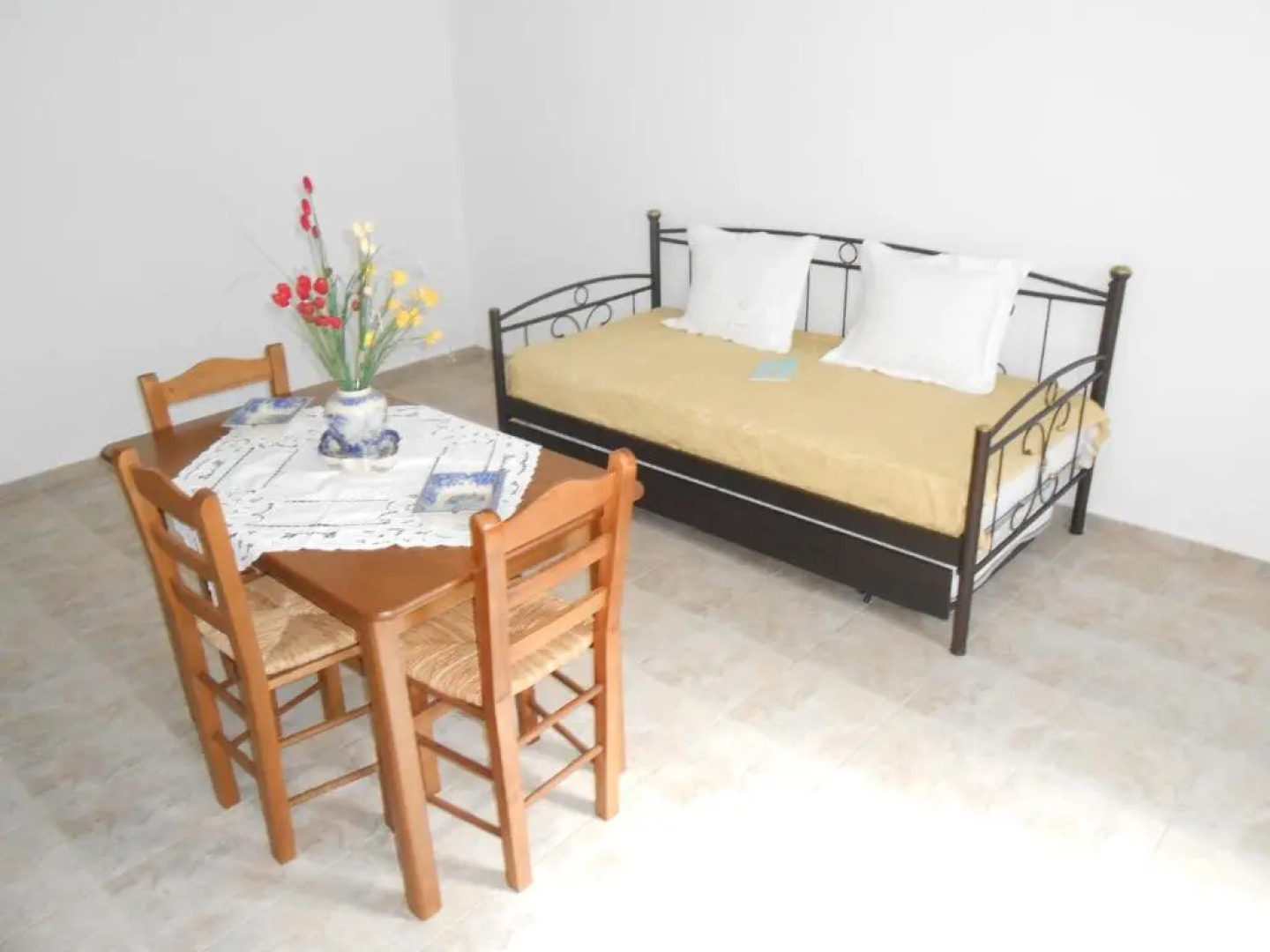 Chrysolithos Kerami Apartments