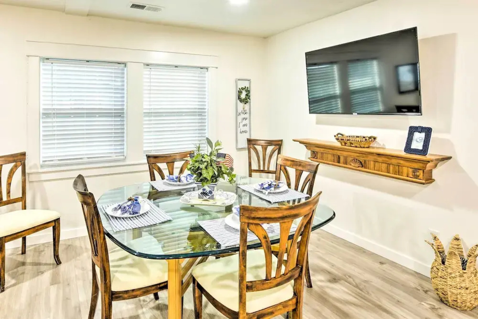 Bright Beaufort Home w/ Porch & Fire Pit!