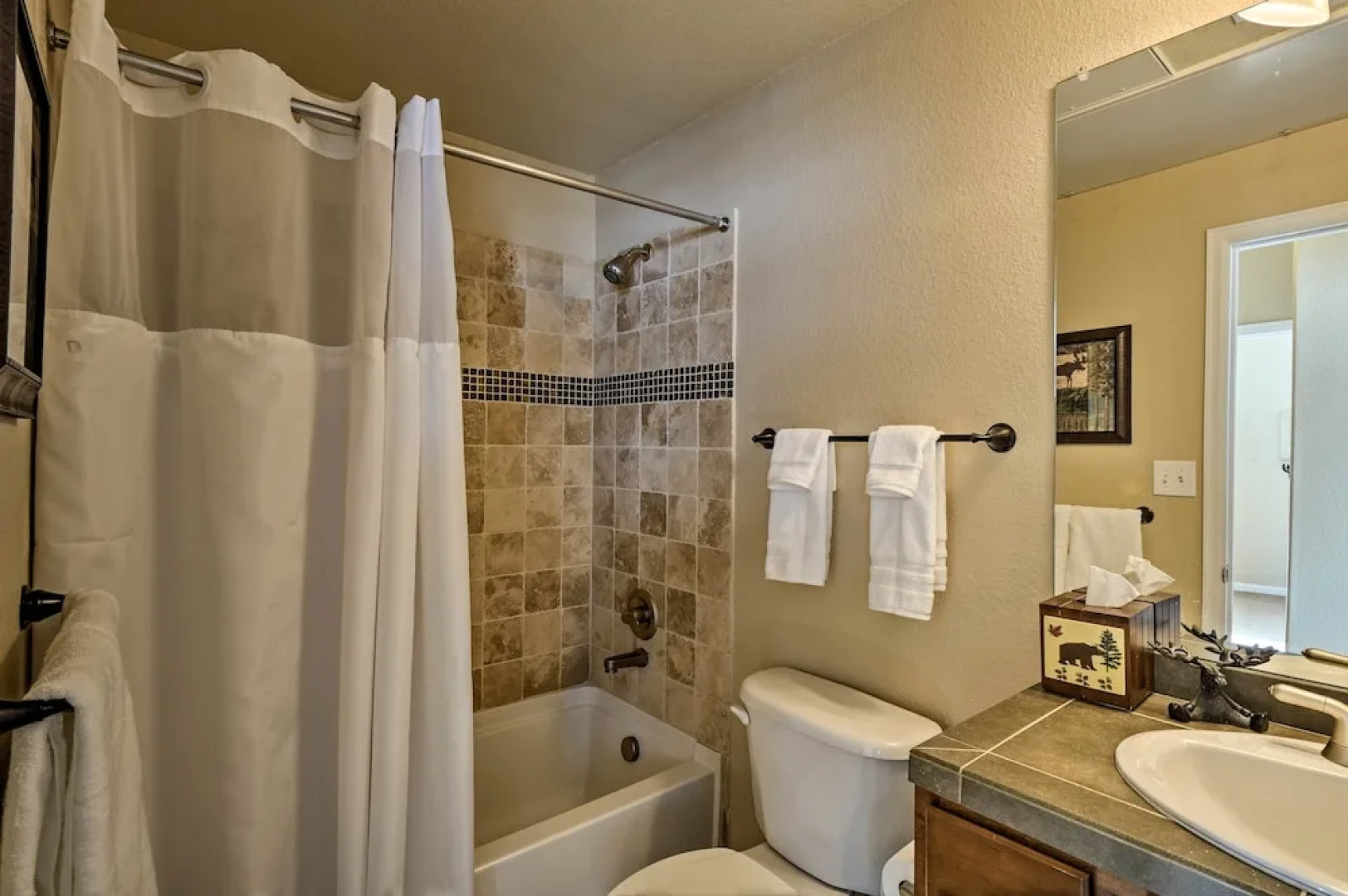 Granby Getaway: Cozy Condo Only 2 Mi to Ski Slopes