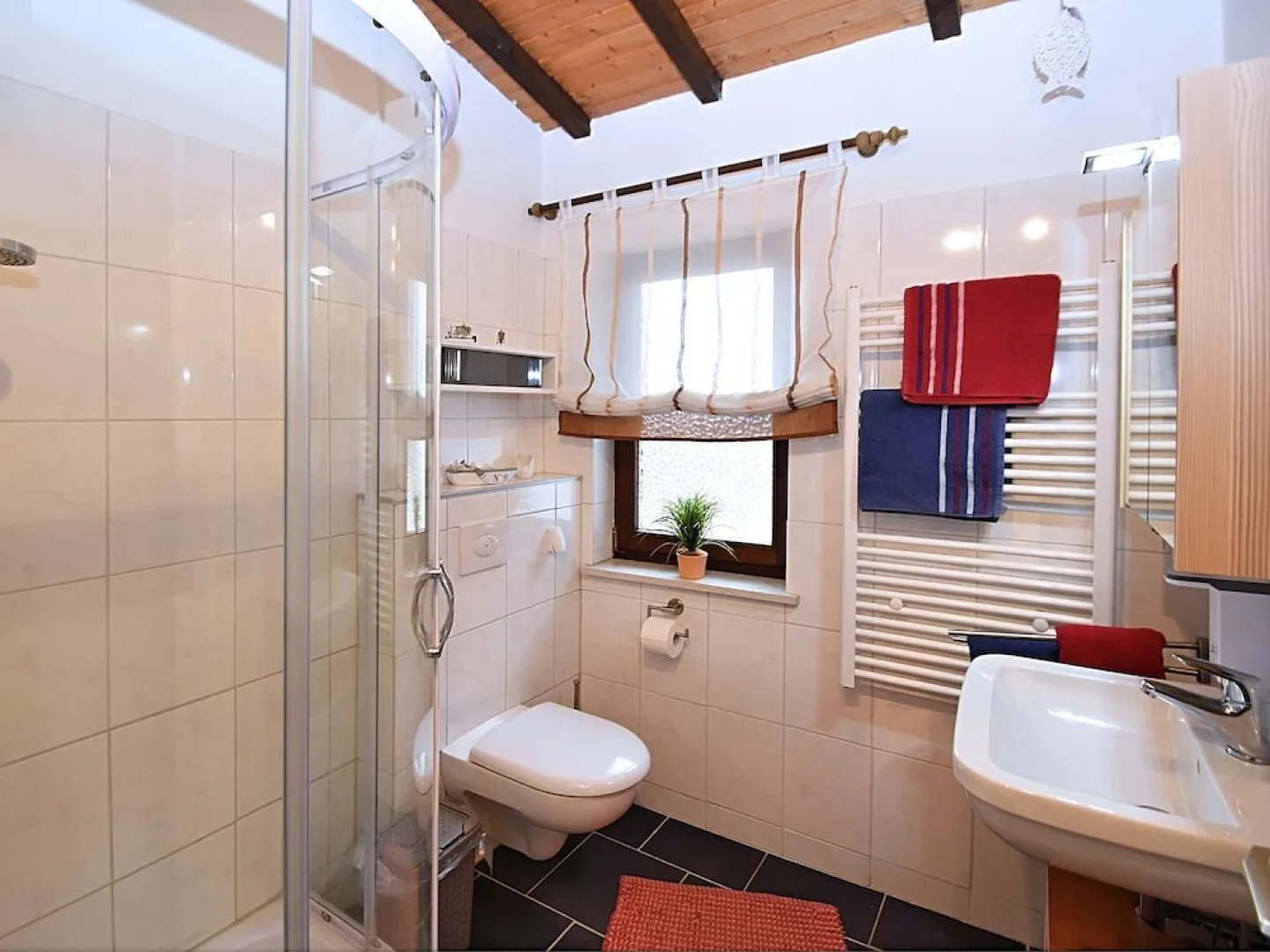 Attractive Holiday Home in Frielendorf with Fenced Garden