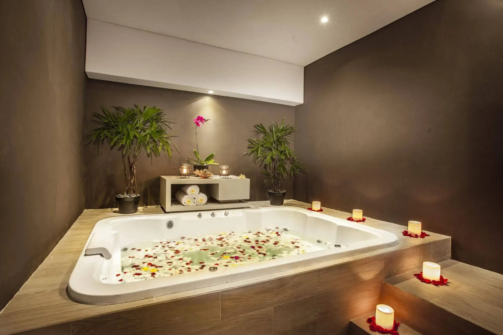 Sovereign Bali Hotel