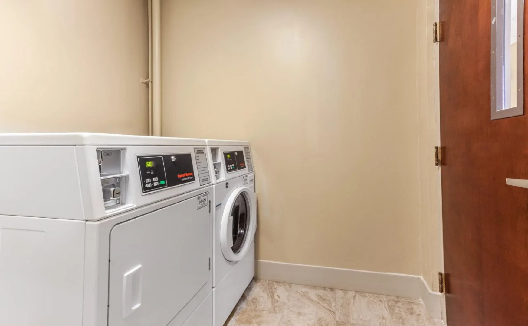 Holiday Inn Express & Suites Augusta West - Fort Gordon by IHG