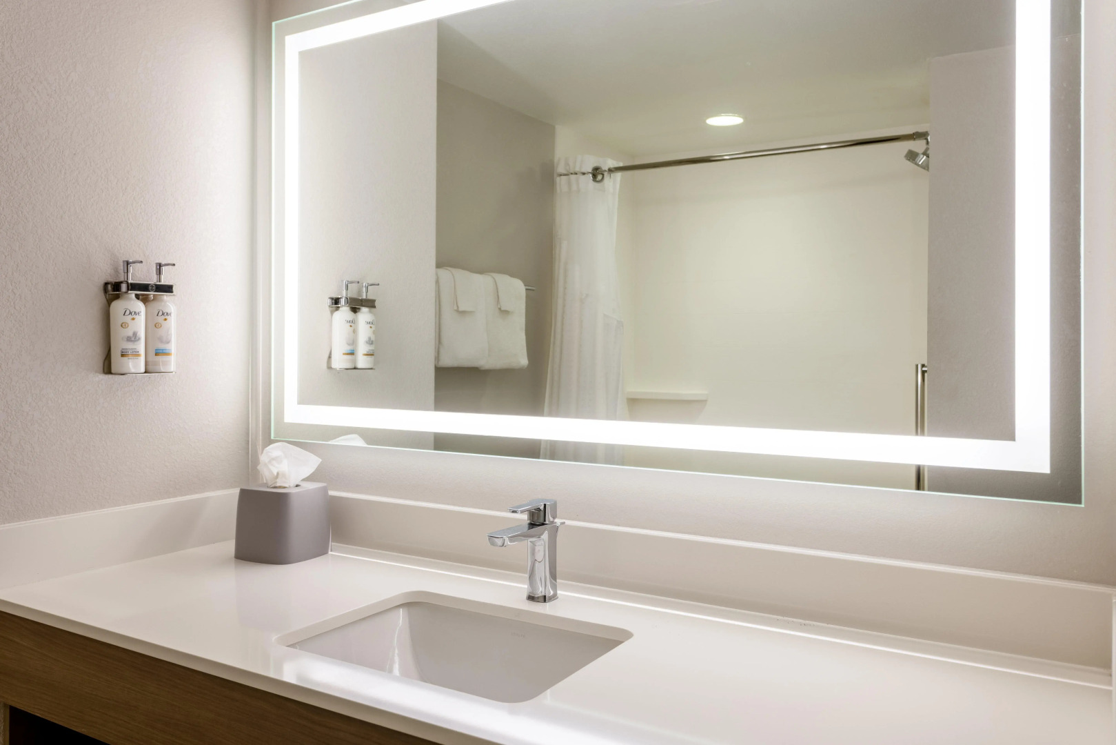 Holiday Inn Express & Suites Flowood by IHG