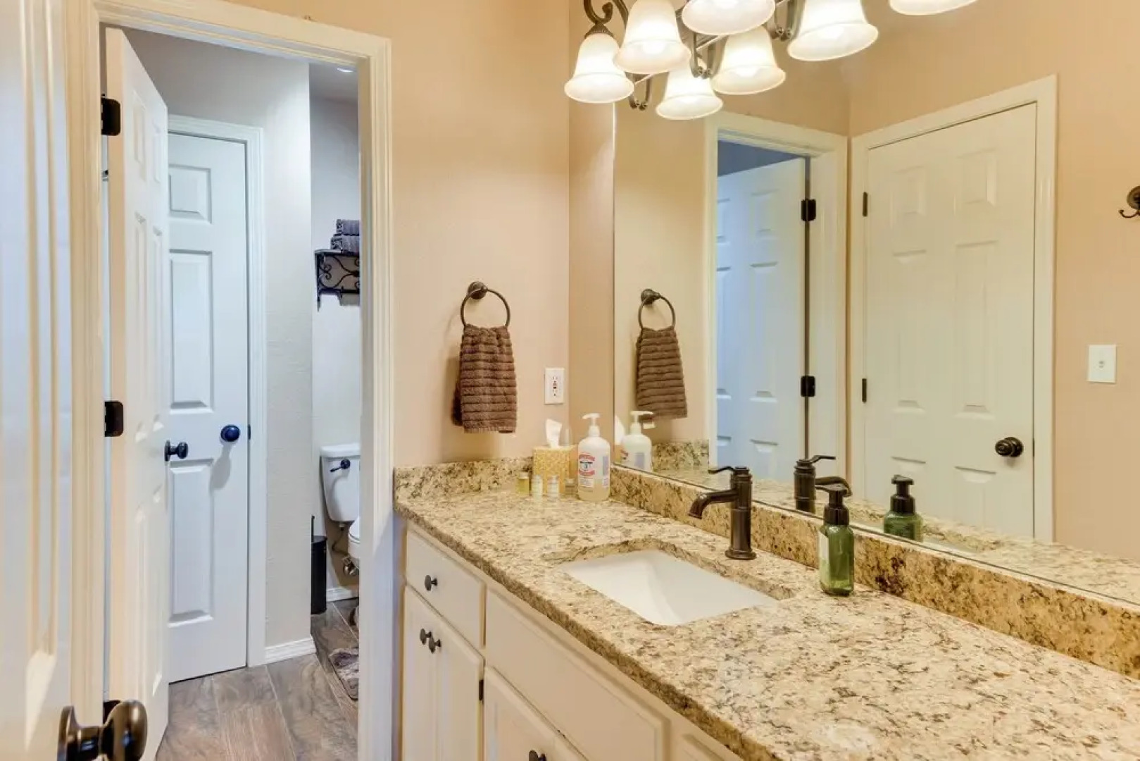 15-acre Retreat Near Dtwn Tulsa & Skiatook Lake