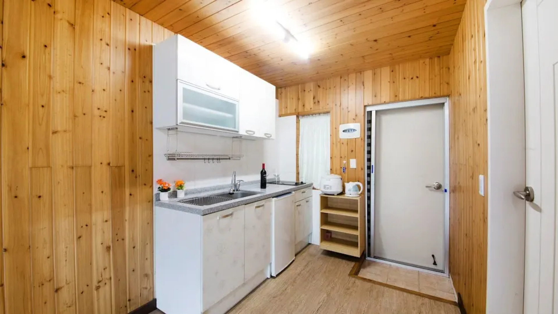 Baenae-gol Picture and Garden Pension