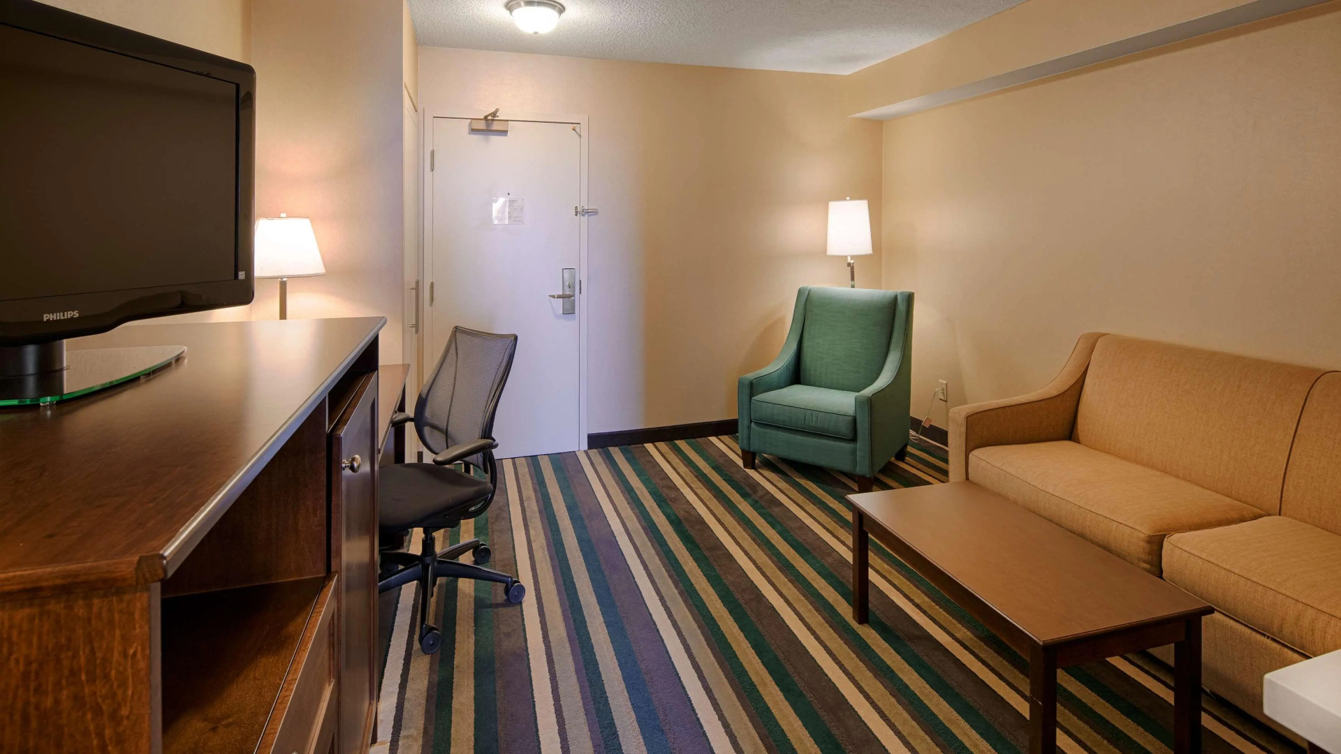 Best Western Plus Winnipeg Airport Hotel