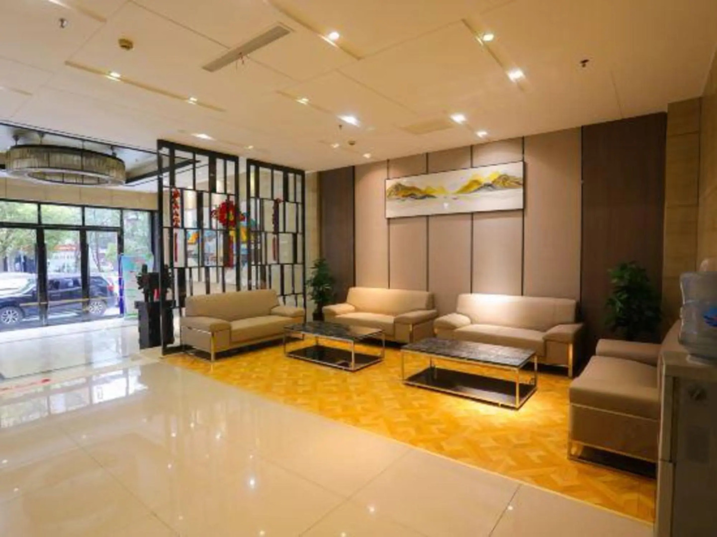 SET Chain Hotel (Jingmen Jingchu University of Technology Zhuyuan)