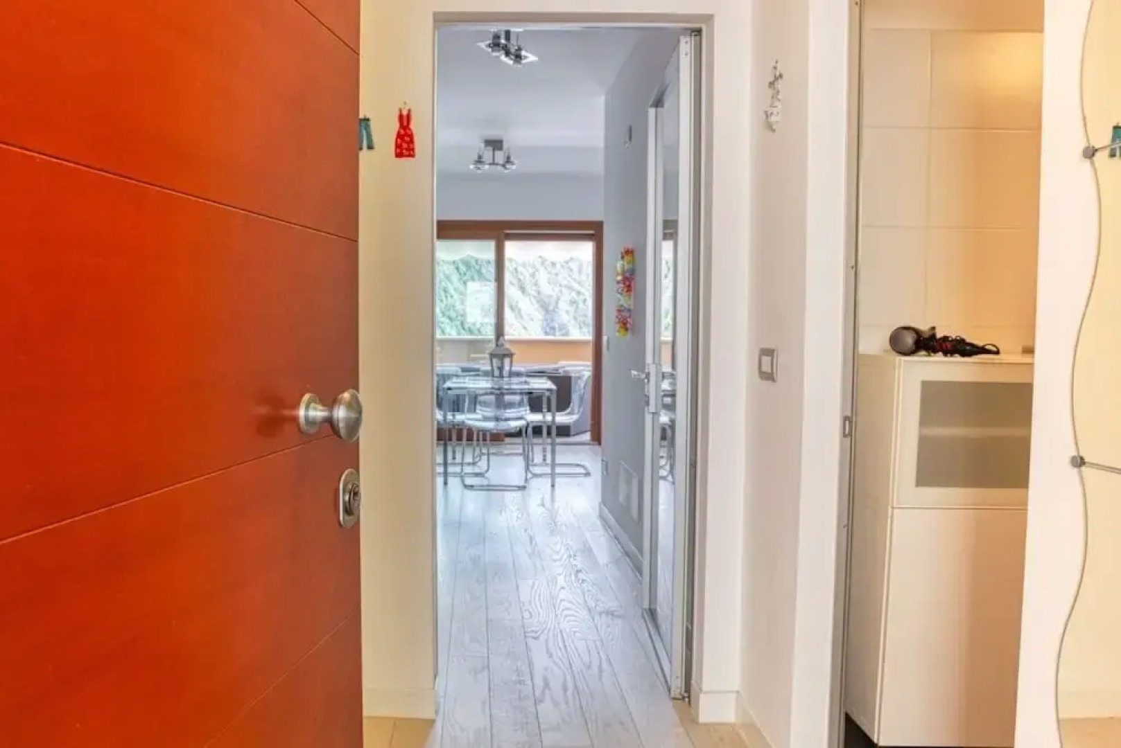 The Lady in Red Studio Flat with Sea View Terrace