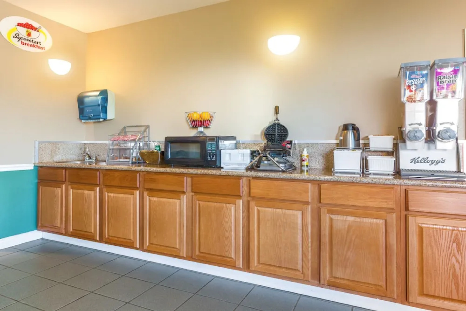 Super 8 Madison/Ridgeland Area