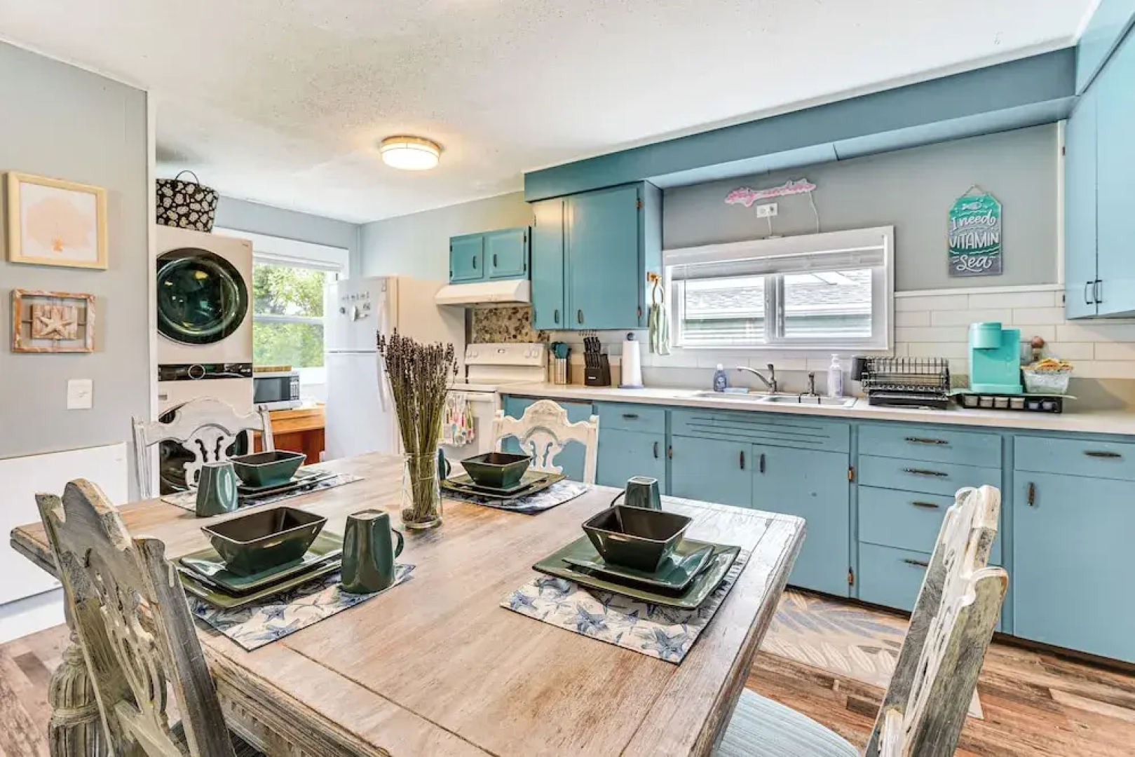 Walk to Beach: Charming Home - 3 Mi to Seabrook