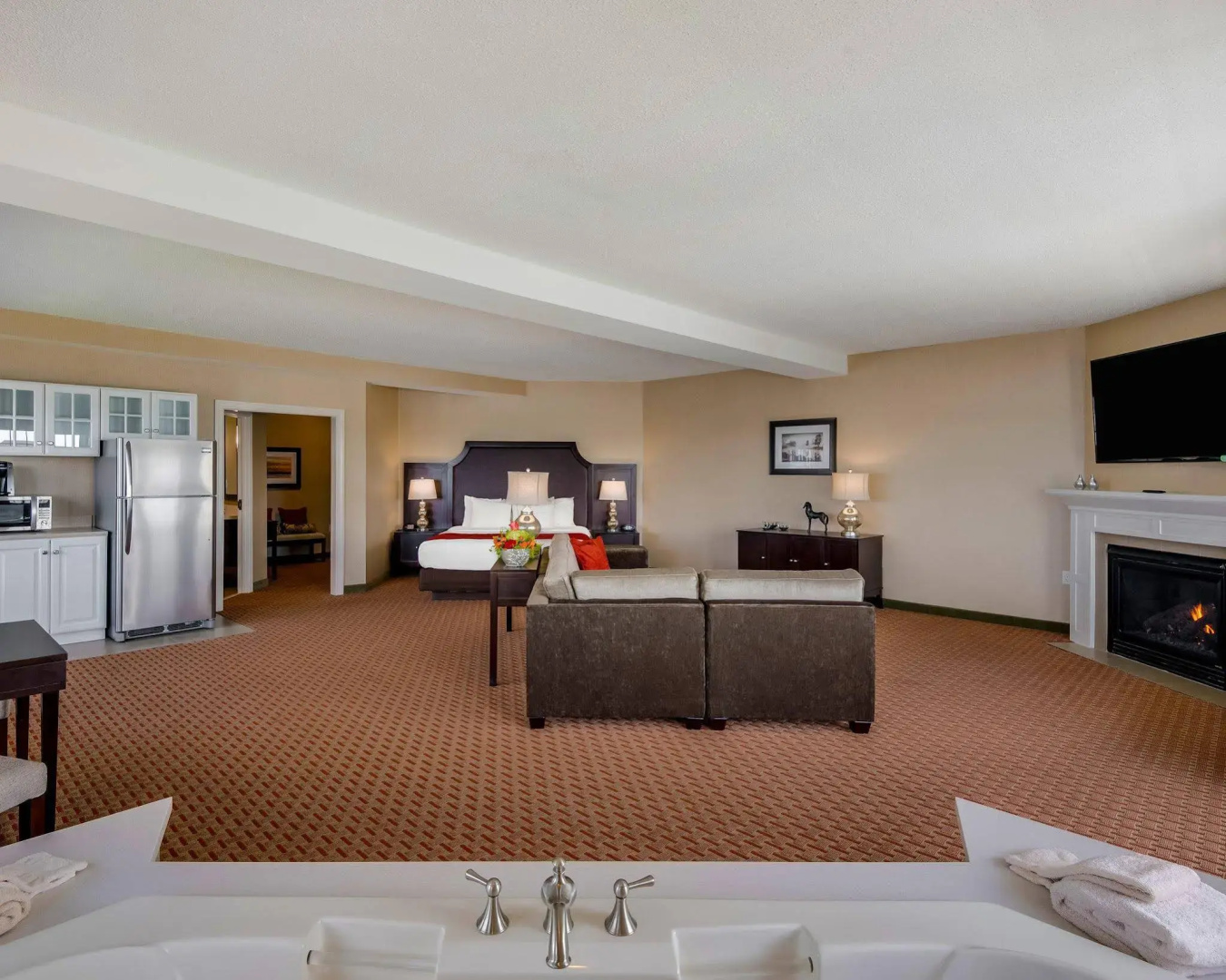 Comfort Suites Chincoteague Island Bayfront Resort