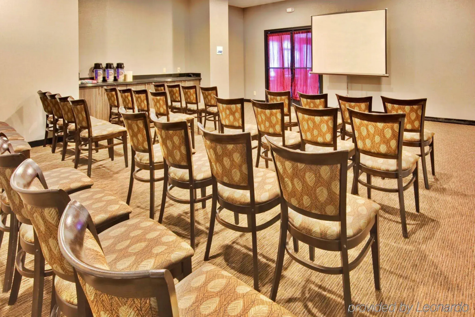 Holiday Inn Express Los Angeles Airport by IHG