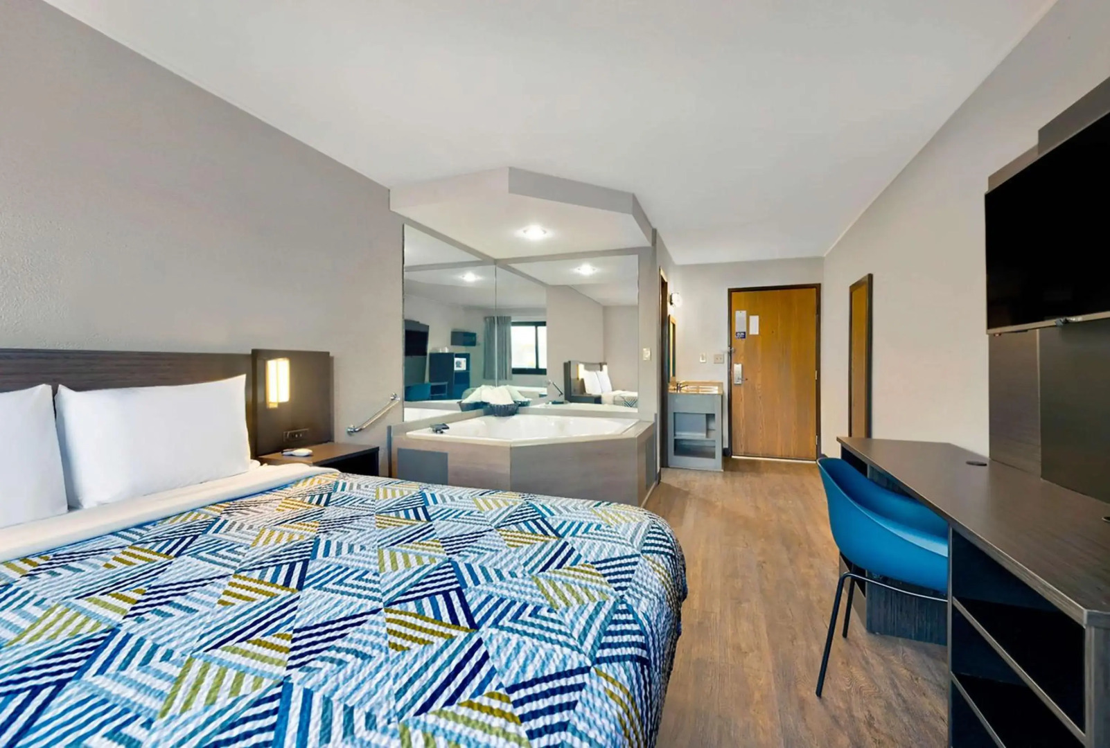 Howard Johnson Cedar Rapids