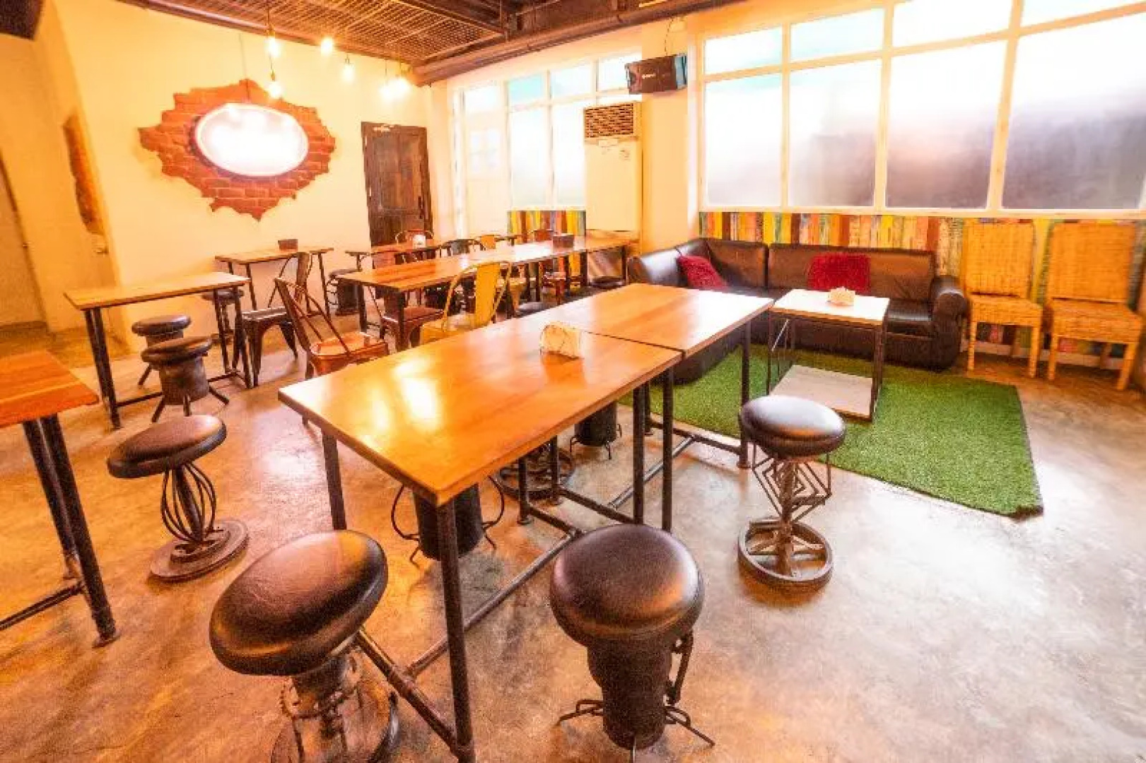 Edilberto's Bed And Breakfast by OYO Rooms