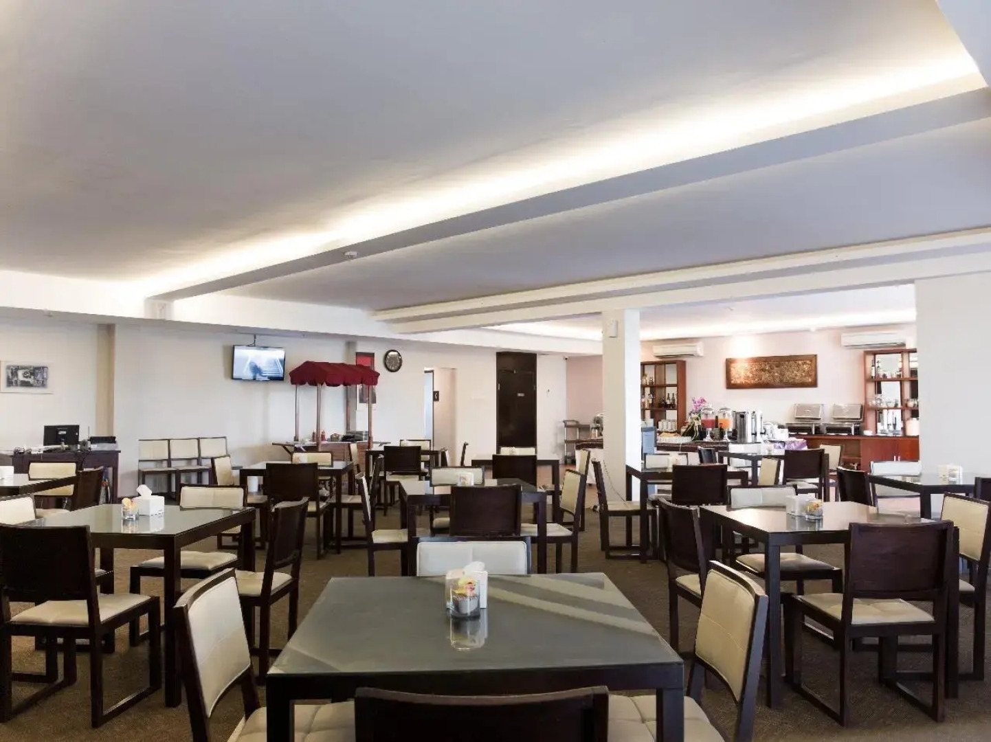 D'Season Premiere Hotel