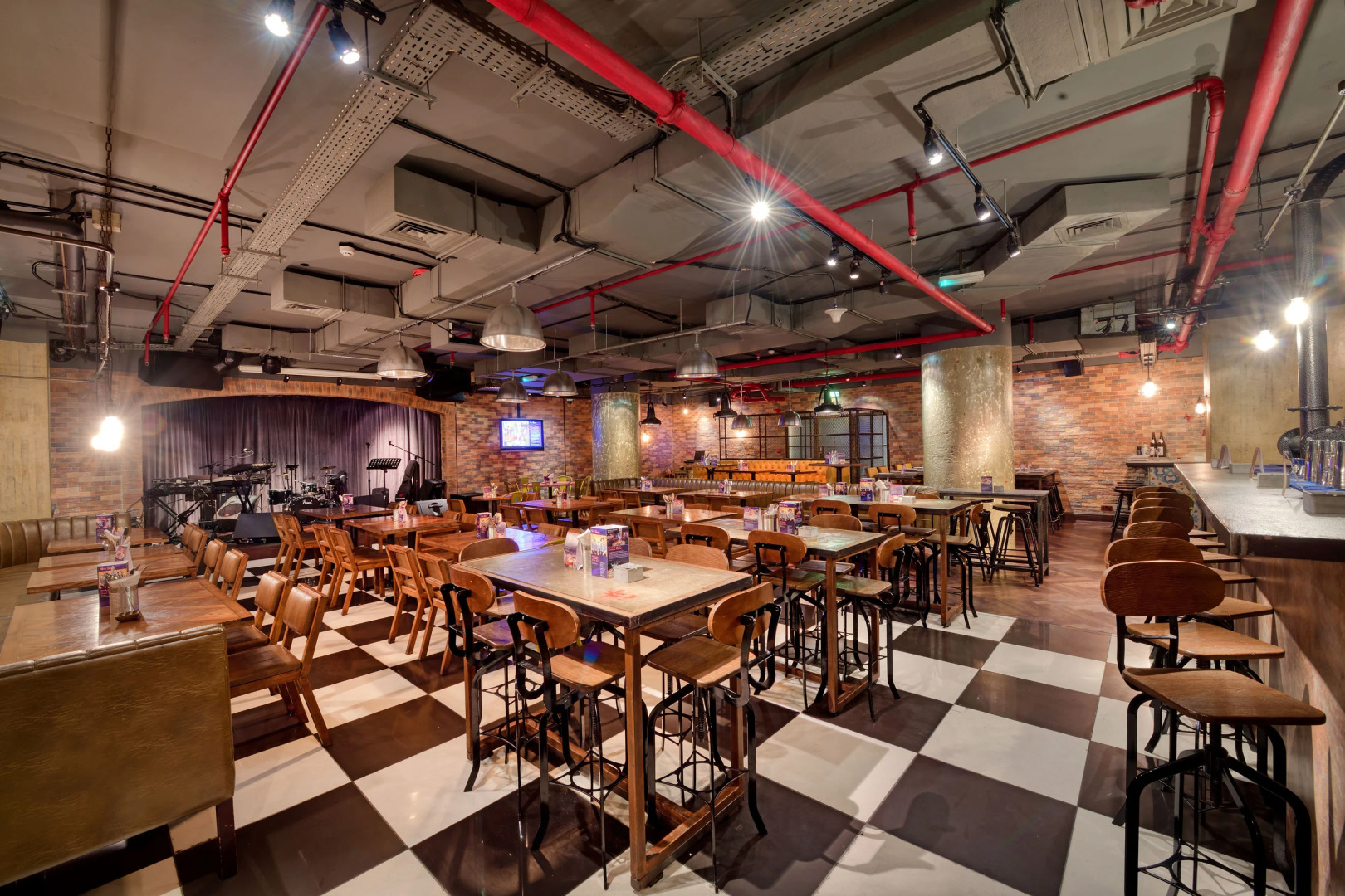 Majestic City Retreat Hotel