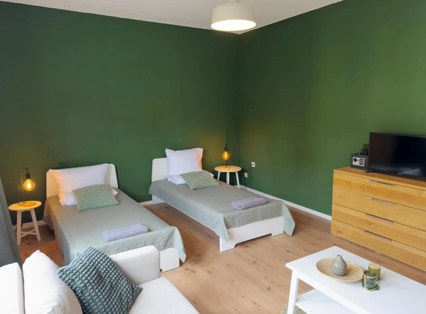 Charmante Ferienwohnung mit Hirschen & Parkplatz & Netflix