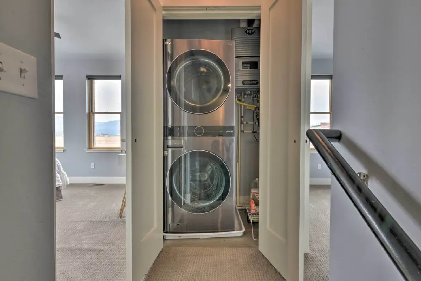 0660: Dtwn Salida Condo w/ Balcony