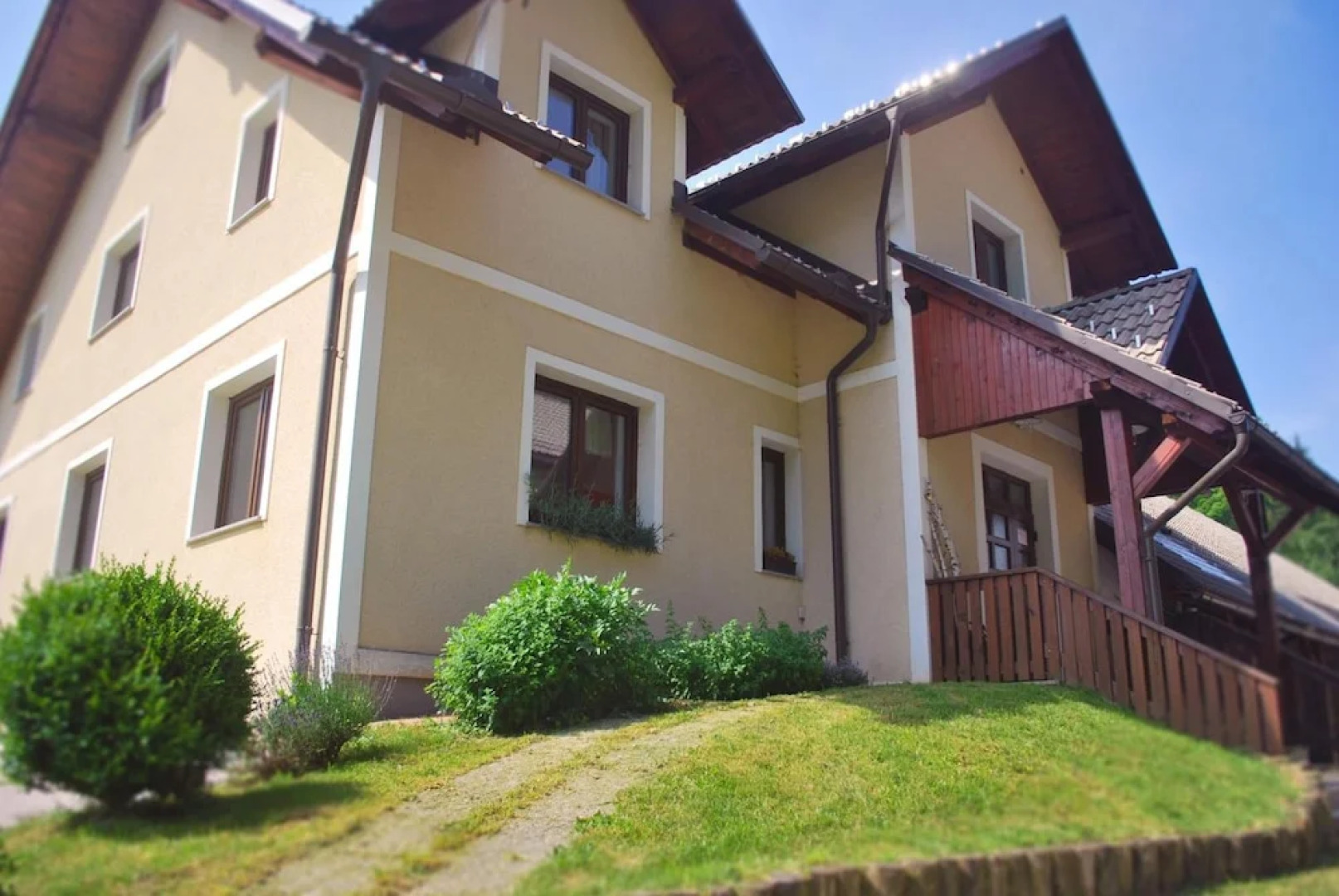 Pr' Dovar Guest House