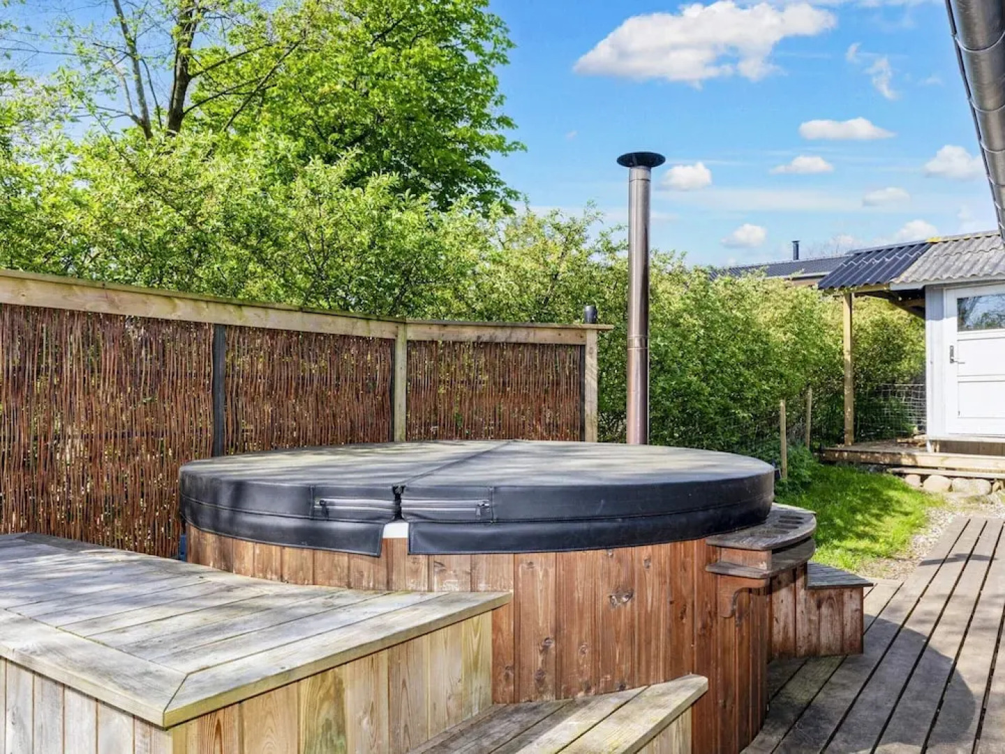 6 Person Holiday Home in Hojslev