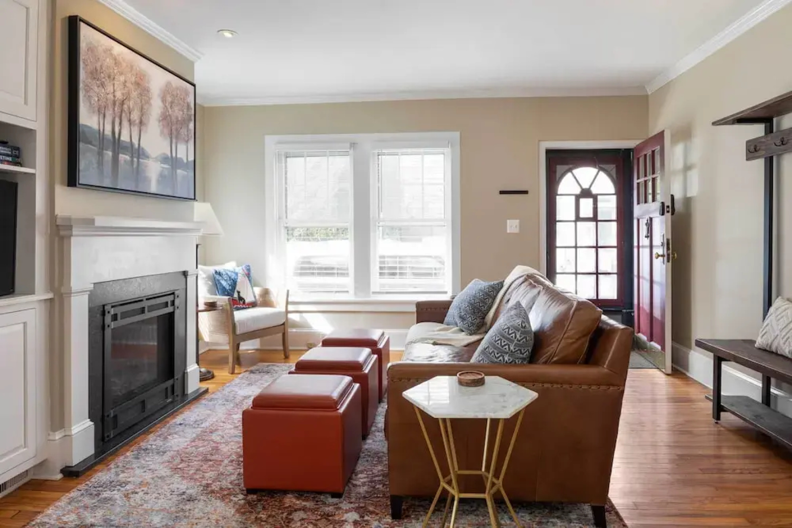'brooke House' In The Heart of Downtown w/ Patio!