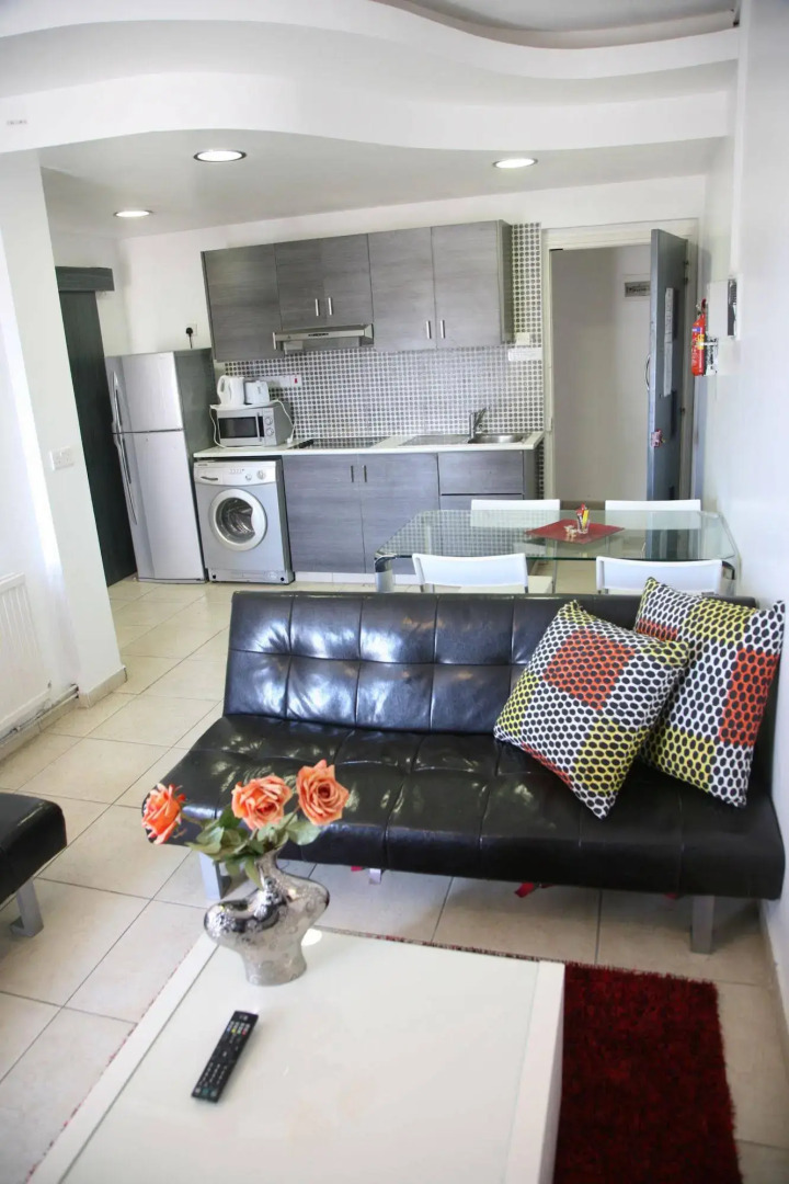 The Palms Hotel Apartments