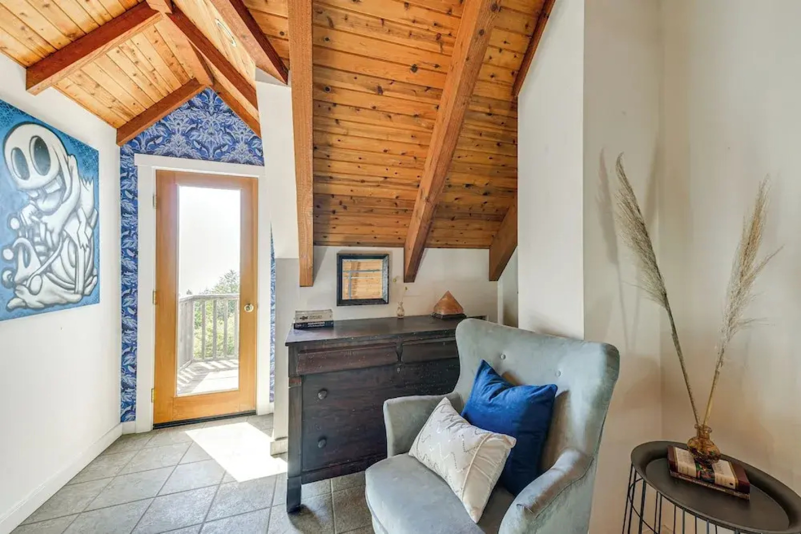 1 Mi to Black Sands Beach: Dreamy Coastal Cottage