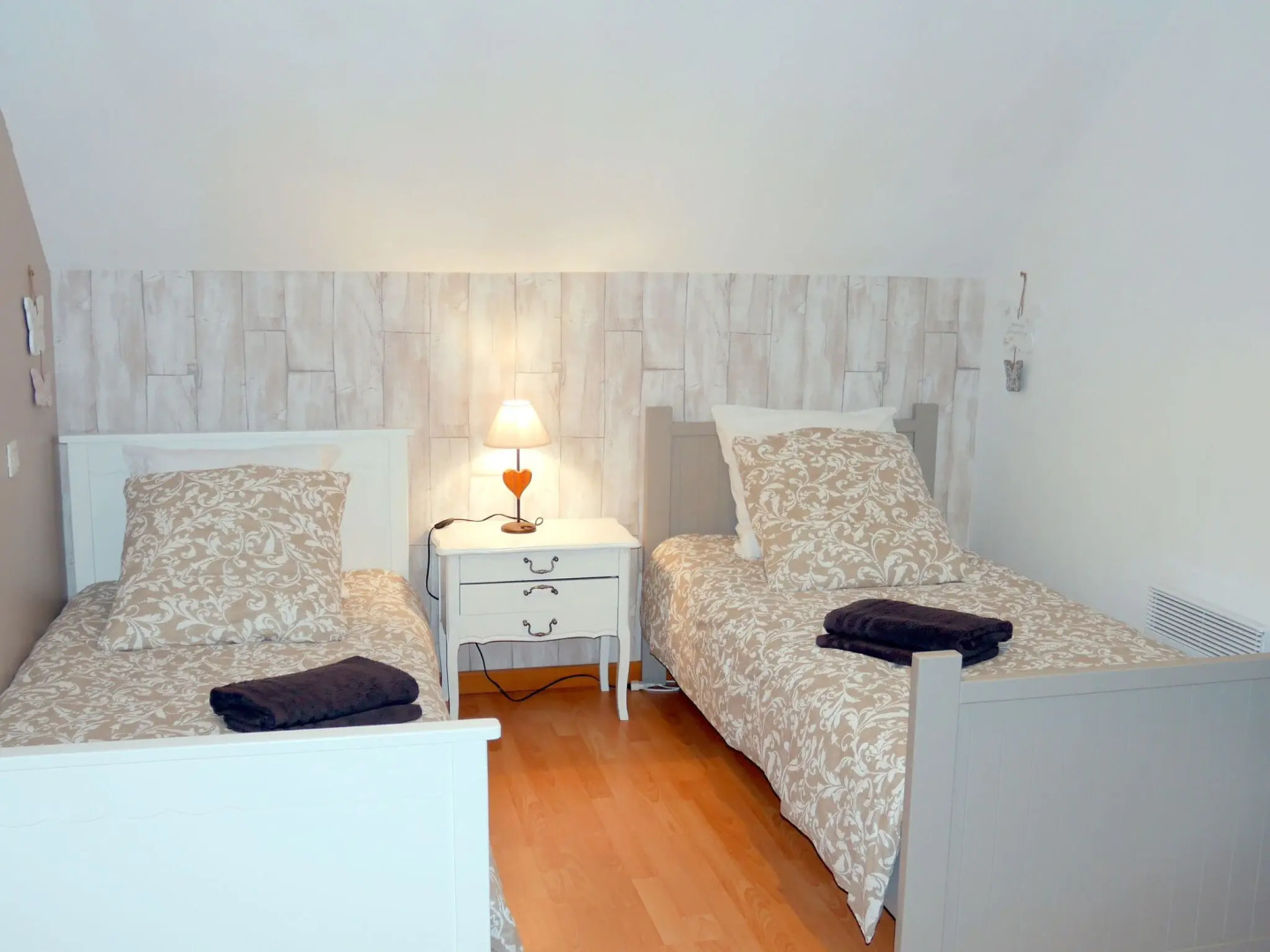 Beachfront Holiday Home in Guisseny