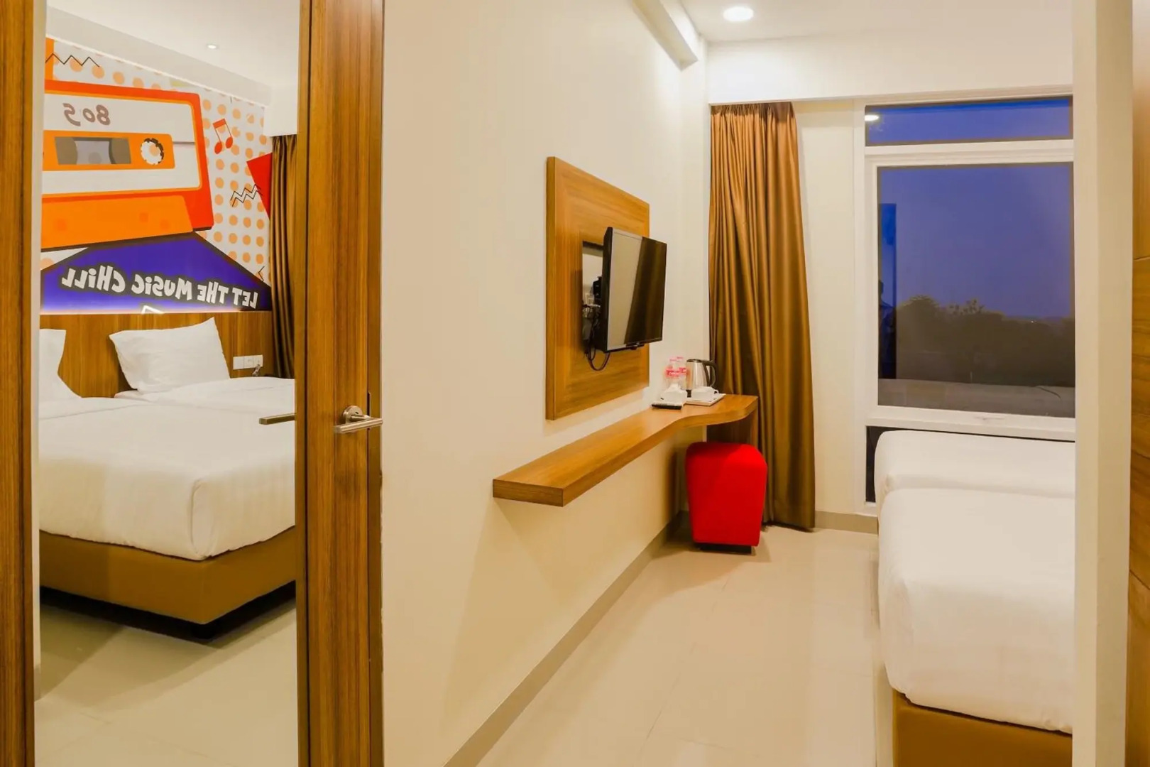 Front One Hotel Purwodadi