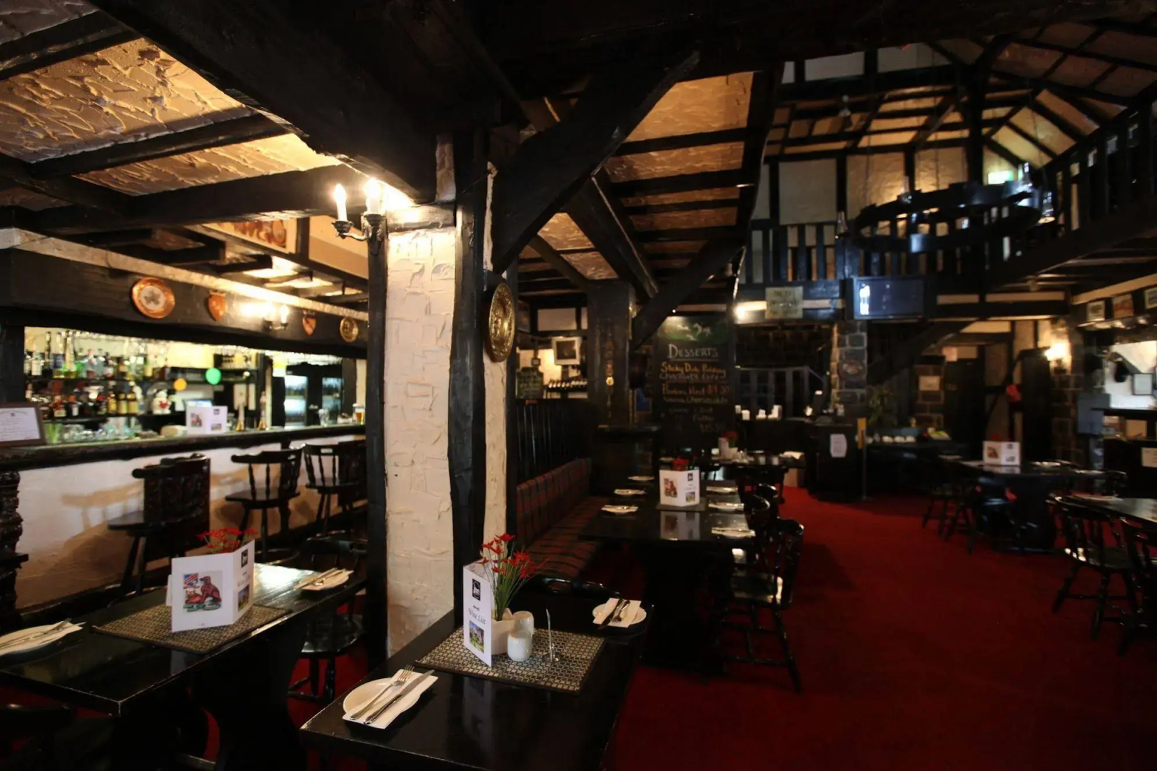 The Fox and Hounds Historic Hotel